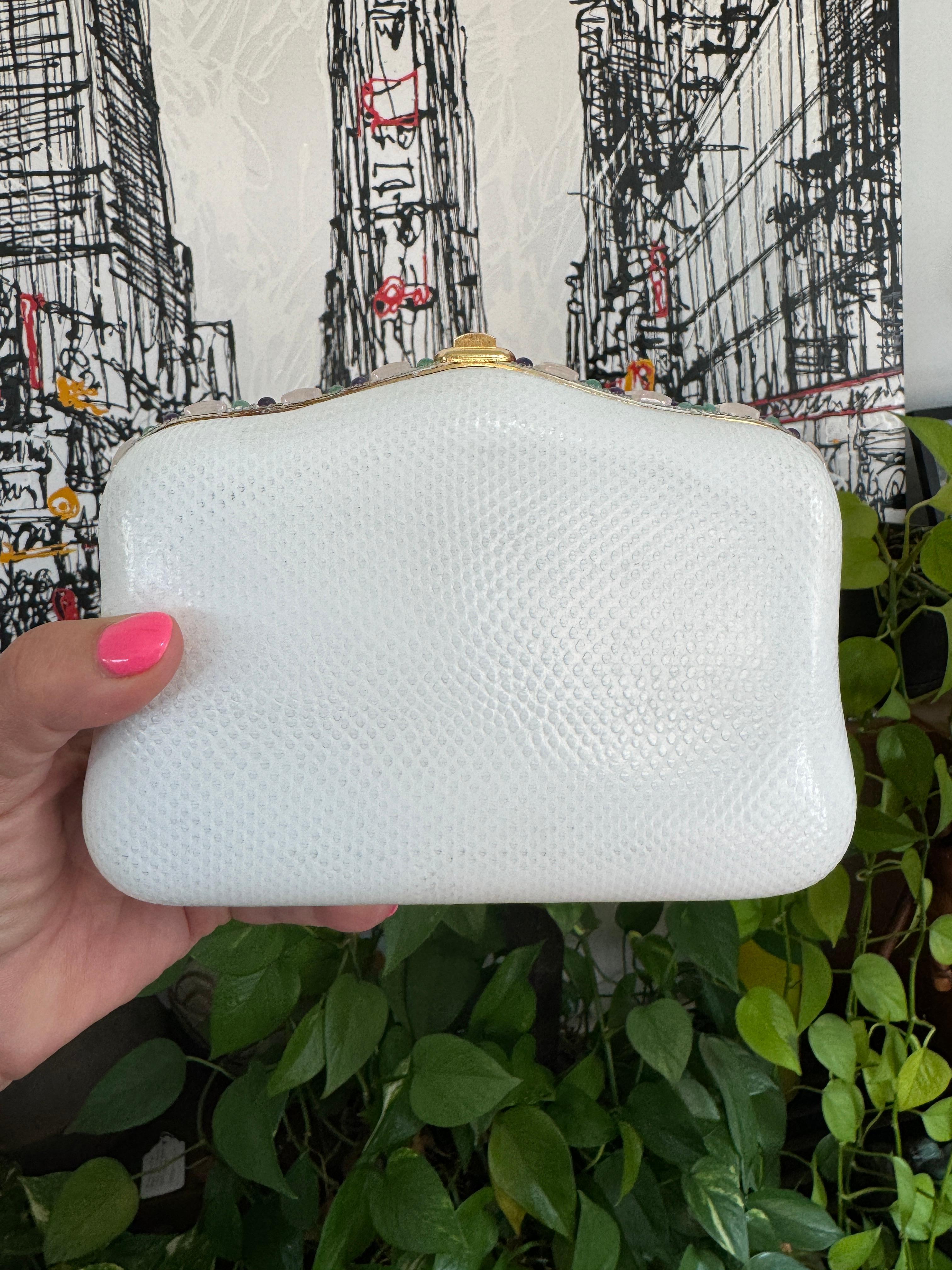 Judith Leiber - Pochette convertible Karung blanche avec bijoux semi-précieux en vente 13