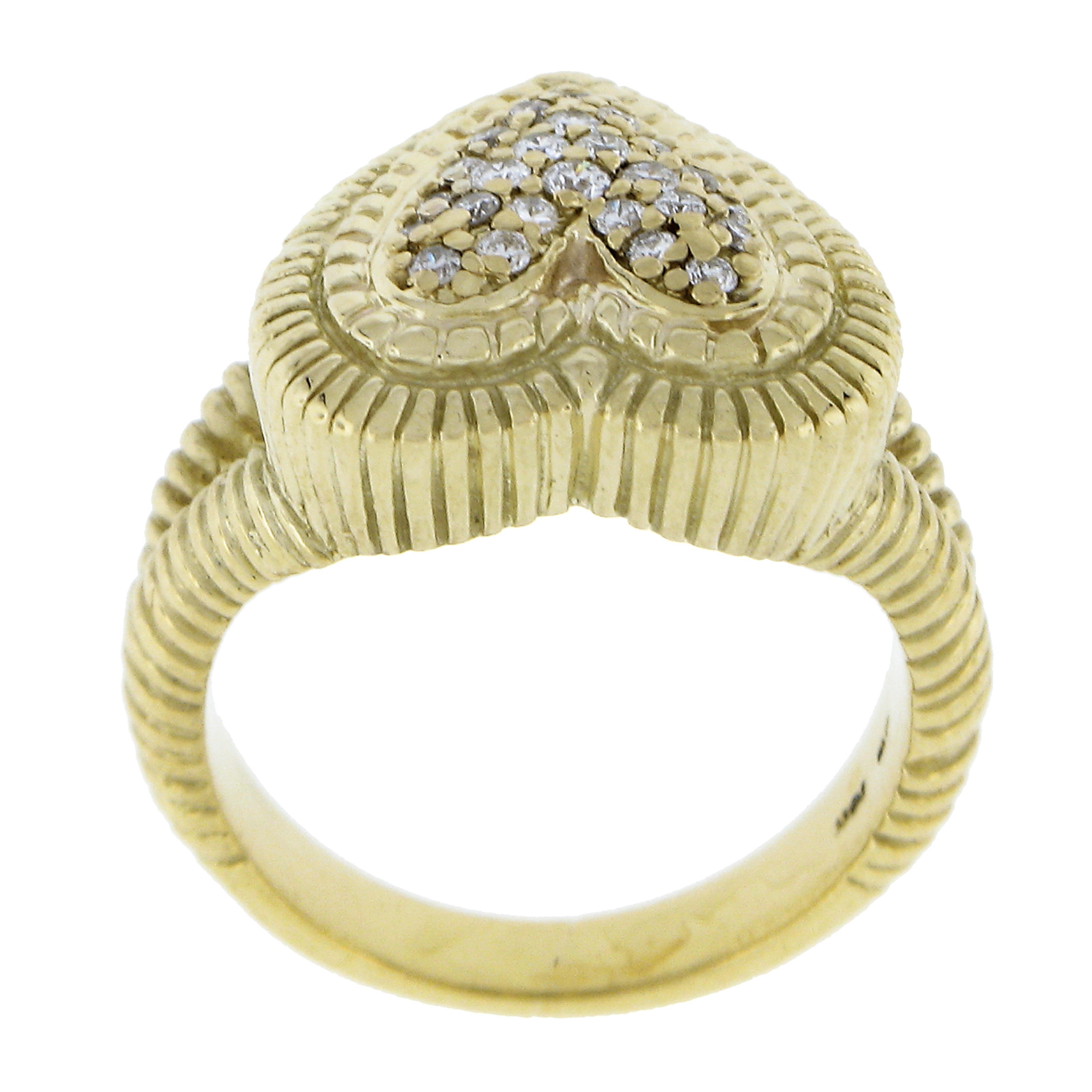 Judith Ripka 14k Gold Pave Diamond Grooved Textured Split Shank Heart Ring For Sale 2