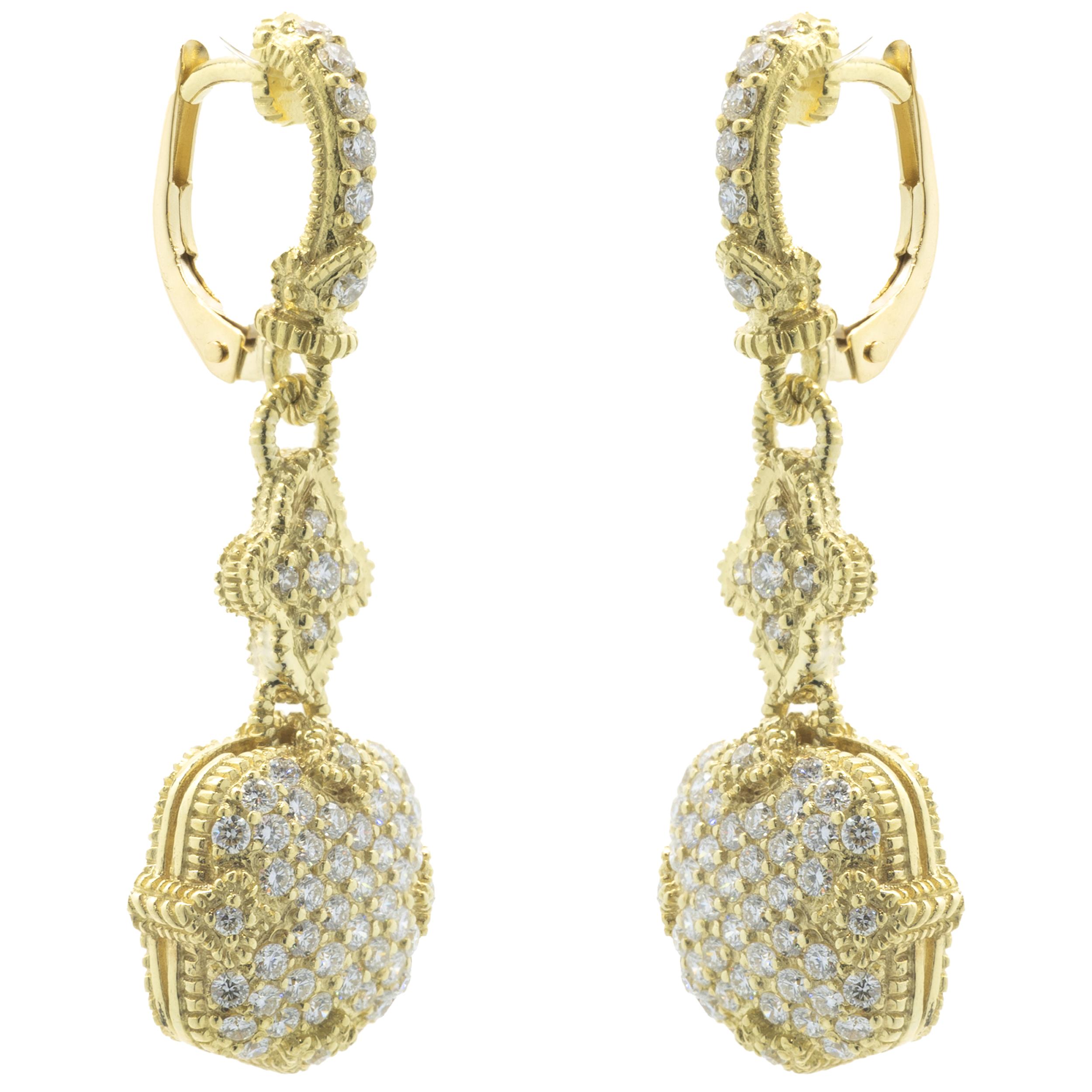 Designer: Judith Ripka
Material: 18K yellow gold
Diamond: 122 round brilliant cut = .61cttw
Color: G
Clarity: VS1
Dimensions: earrings measure 35 X 13mm
Weight: 8.89 grams
