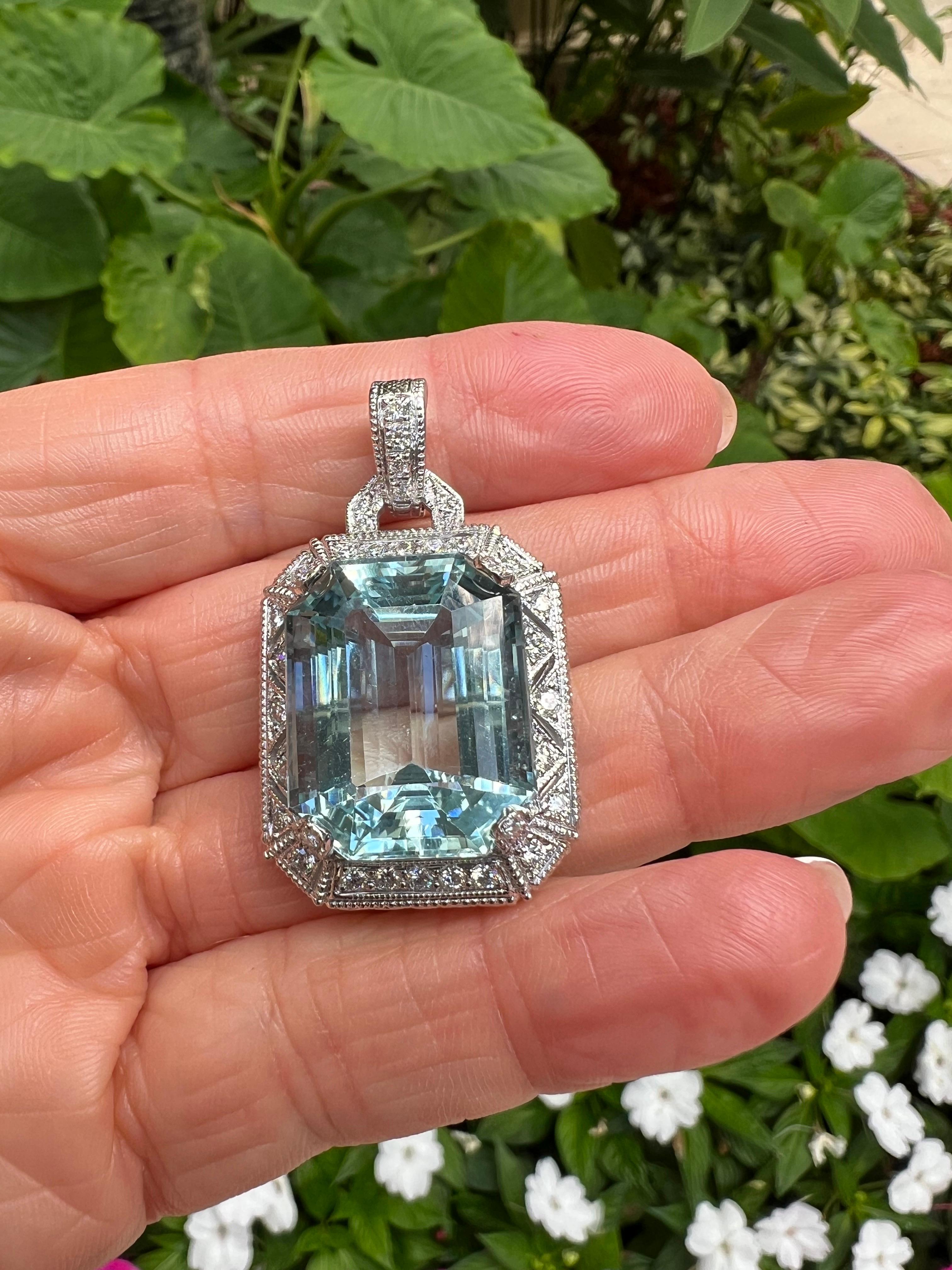 Judith Ripka 18k Aquamarine Diamond Pendant Necklace For Sale 1