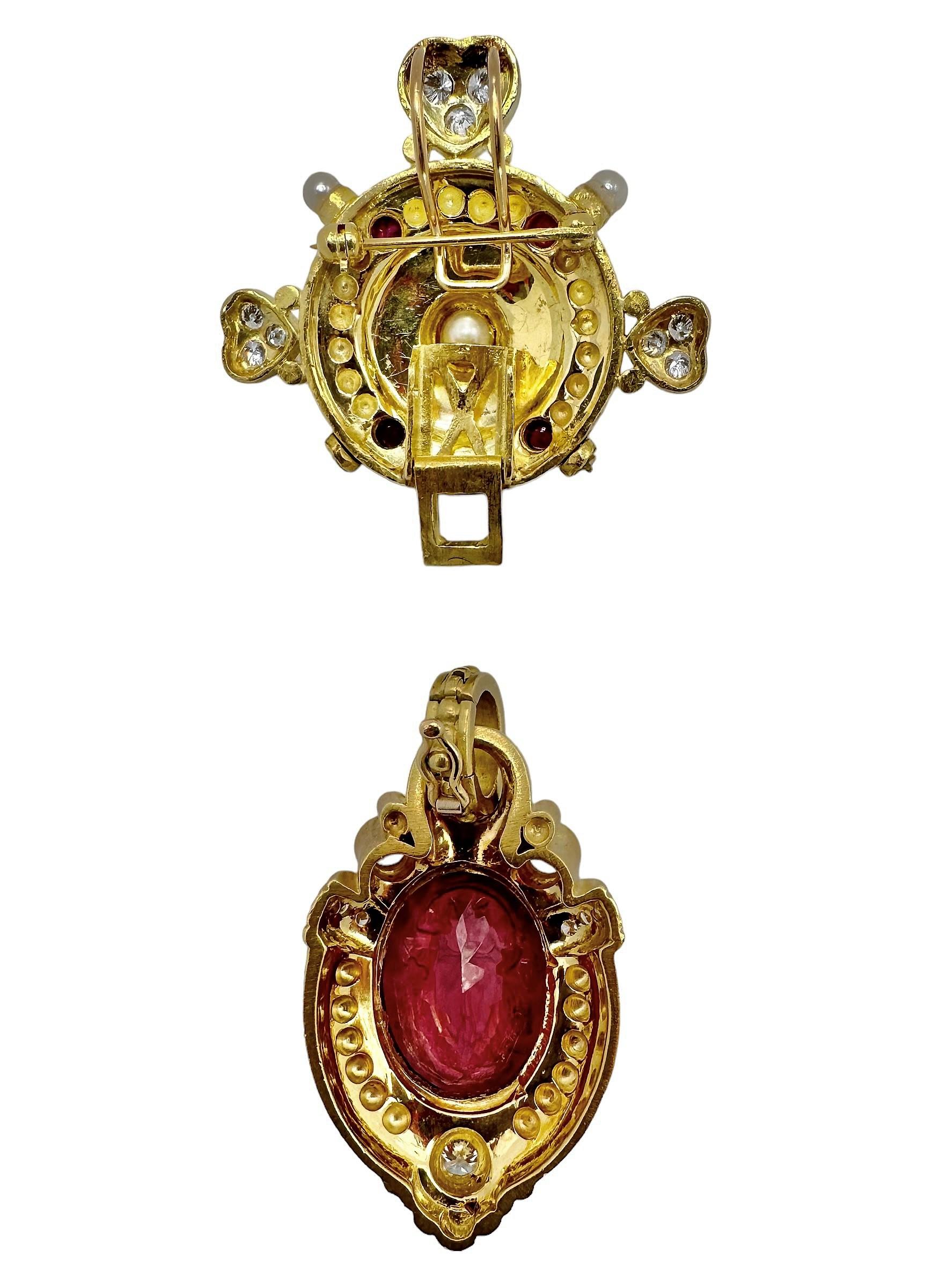 Judith Ripka 18k Gold Brooch/Pendant with Rubelite & Diamonds In Good Condition For Sale In Palm Beach, FL
