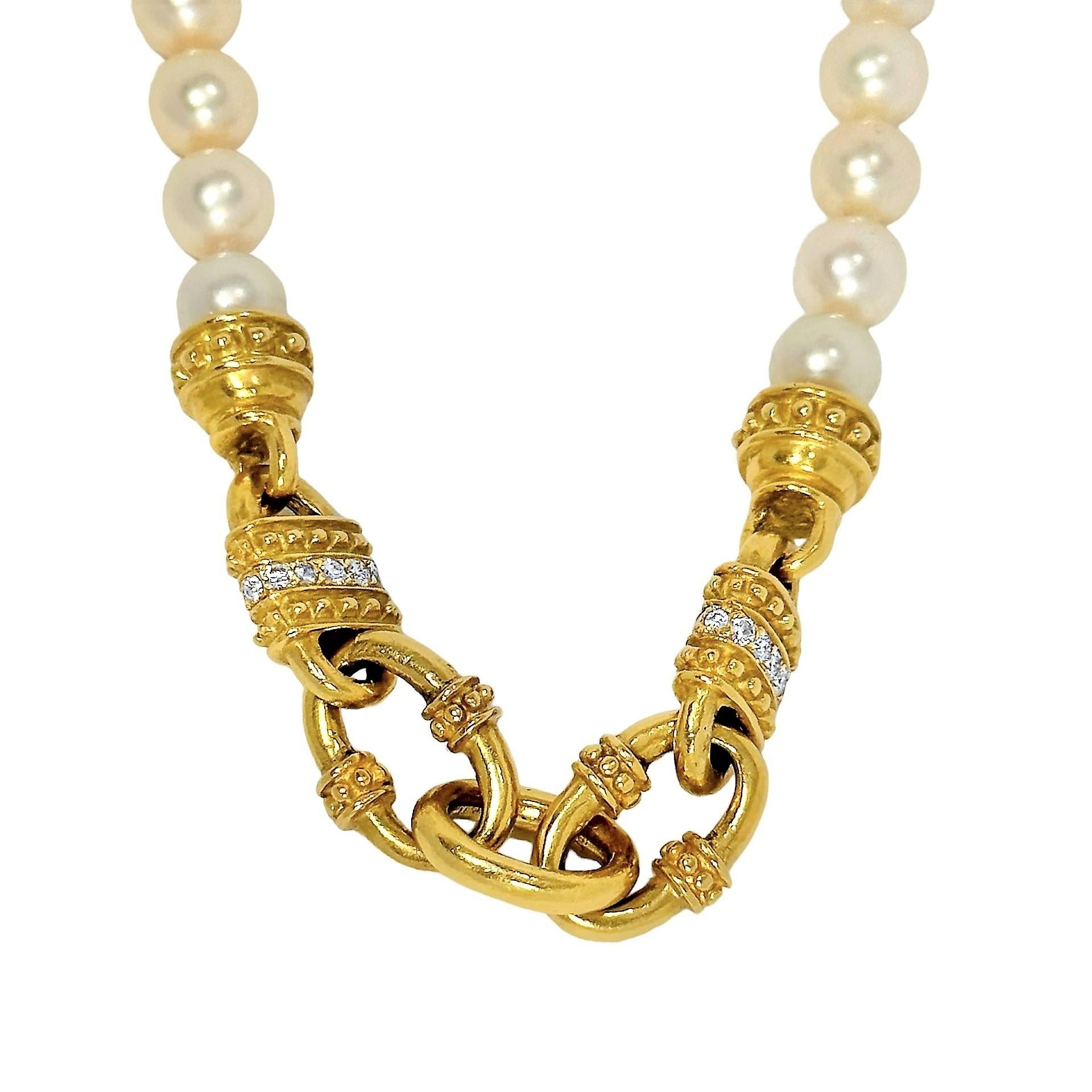 Judith Ripka 18k Gold Classic Revival Pearl Necklace with Special Features In Good Condition For Sale In Palm Beach, FL