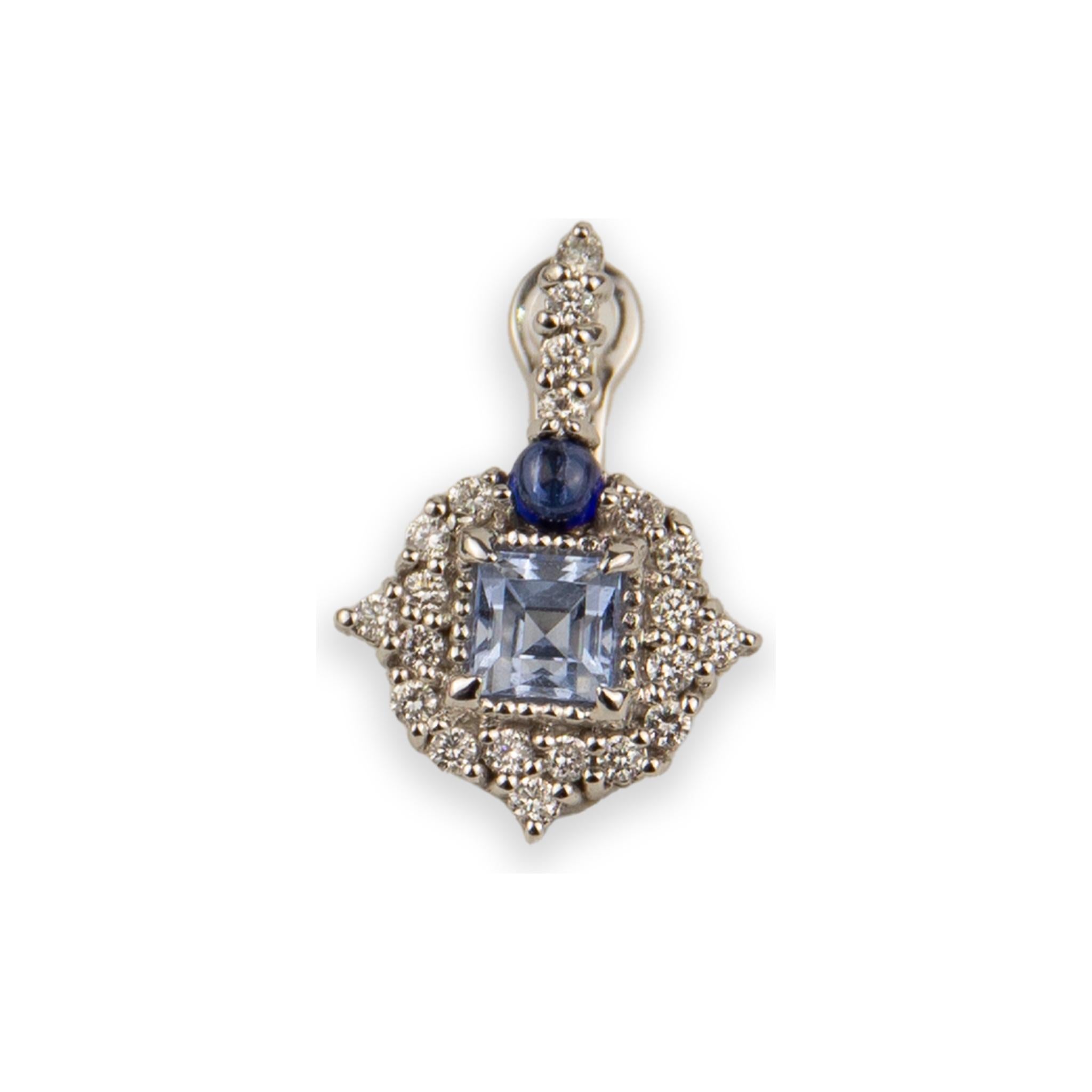 Judith Ripka 18K White Gold Earrings
Diamond&Quartz&Sapphire
Diamonds: 0.63ctw
Quartz: 0.88ctw
Sapphire: 0.46ctw
SKU: JR01055
Retail price: $3,840.00