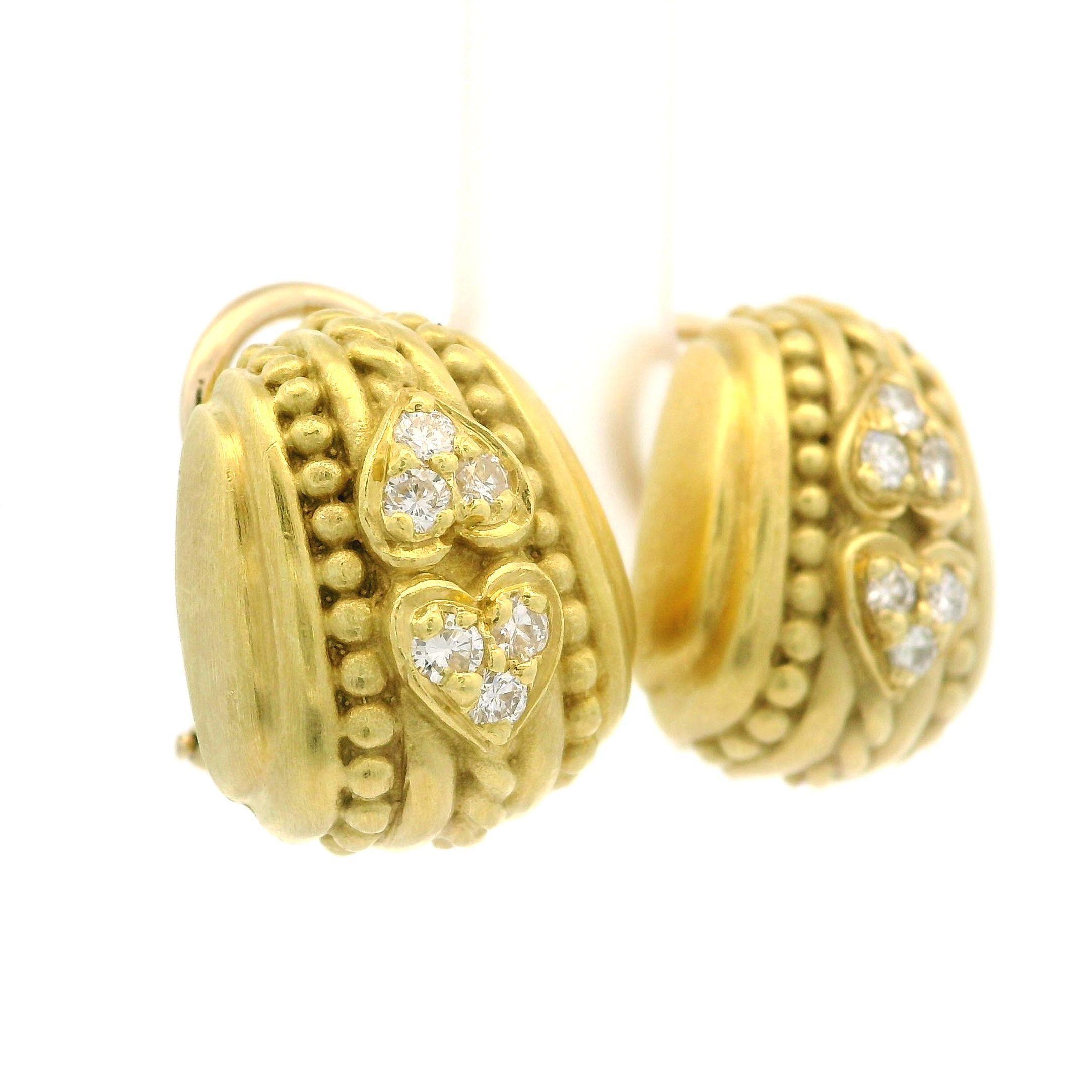 Judith Ripka Ohrringe im matten Knopfleiste-Stil, 18 Karat Gelbgold 0,30 Karat Diamant Herz (Brillantschliff) im Angebot