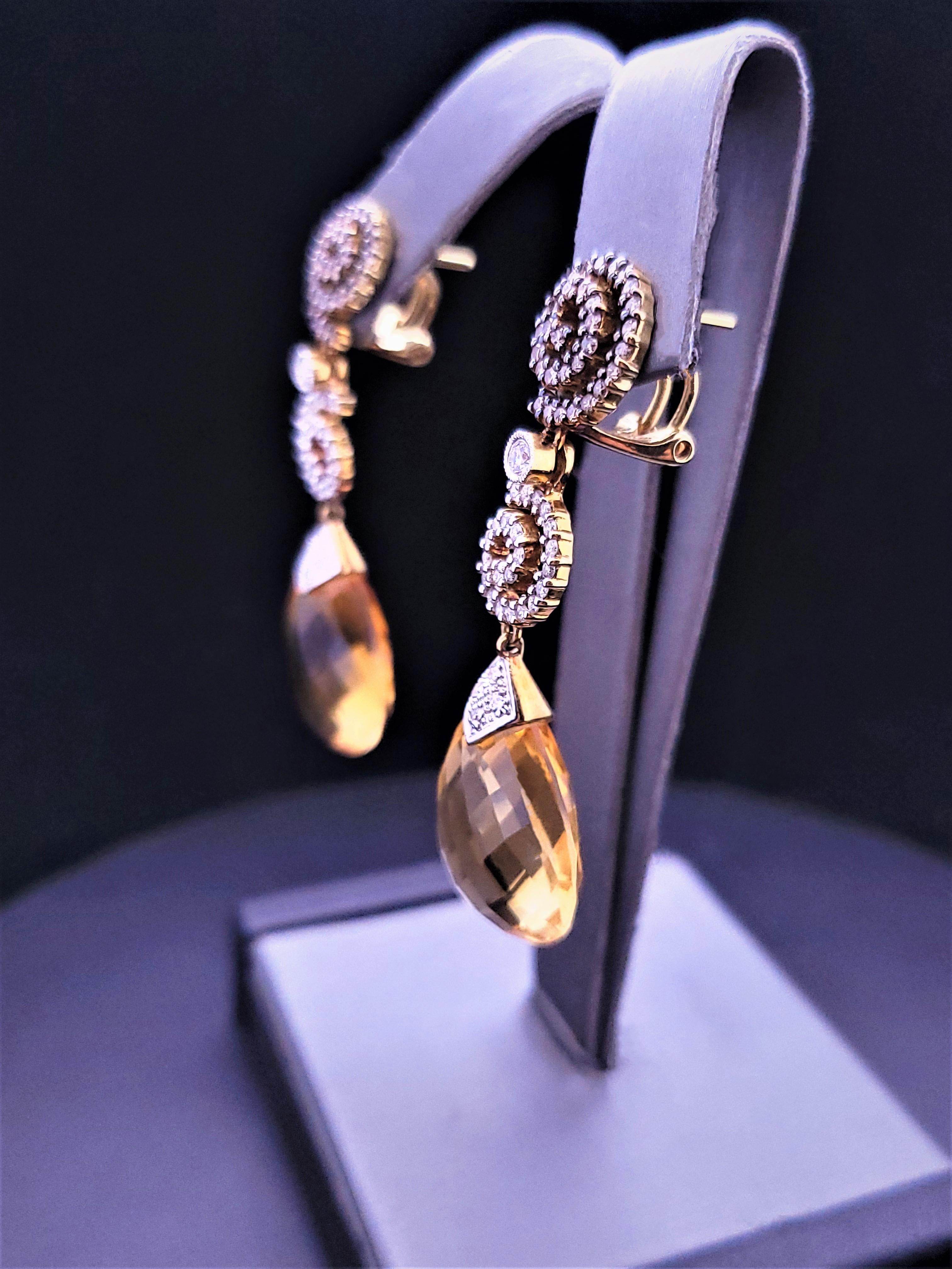 Taille ovale Judith Ripka Or jaune et or blanc 18K avec Citrine Stone en vente