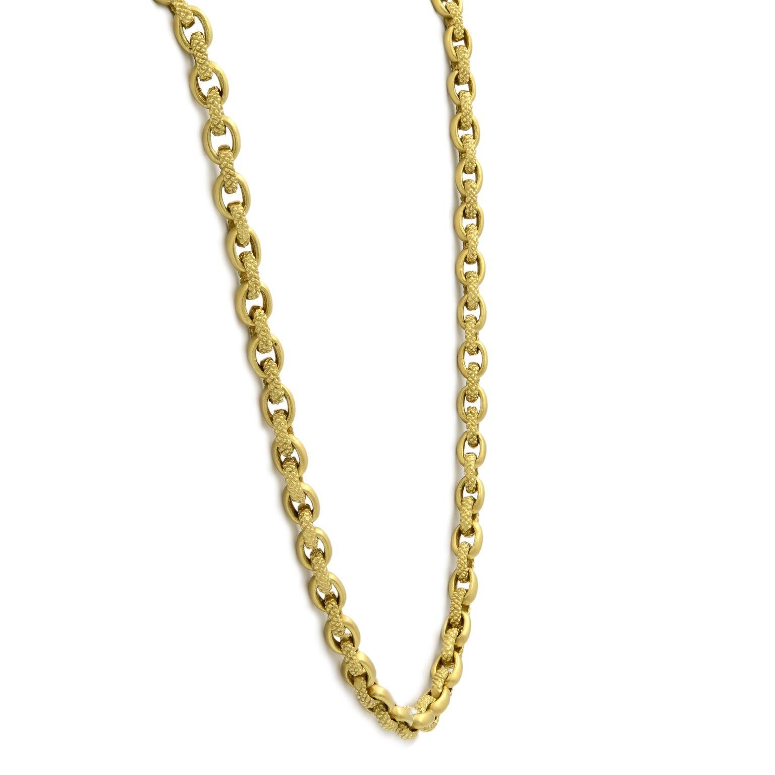 Modern Judith Ripka 18 Karat Yellow Gold Diamond Chain Link Necklace 0.09 Carat