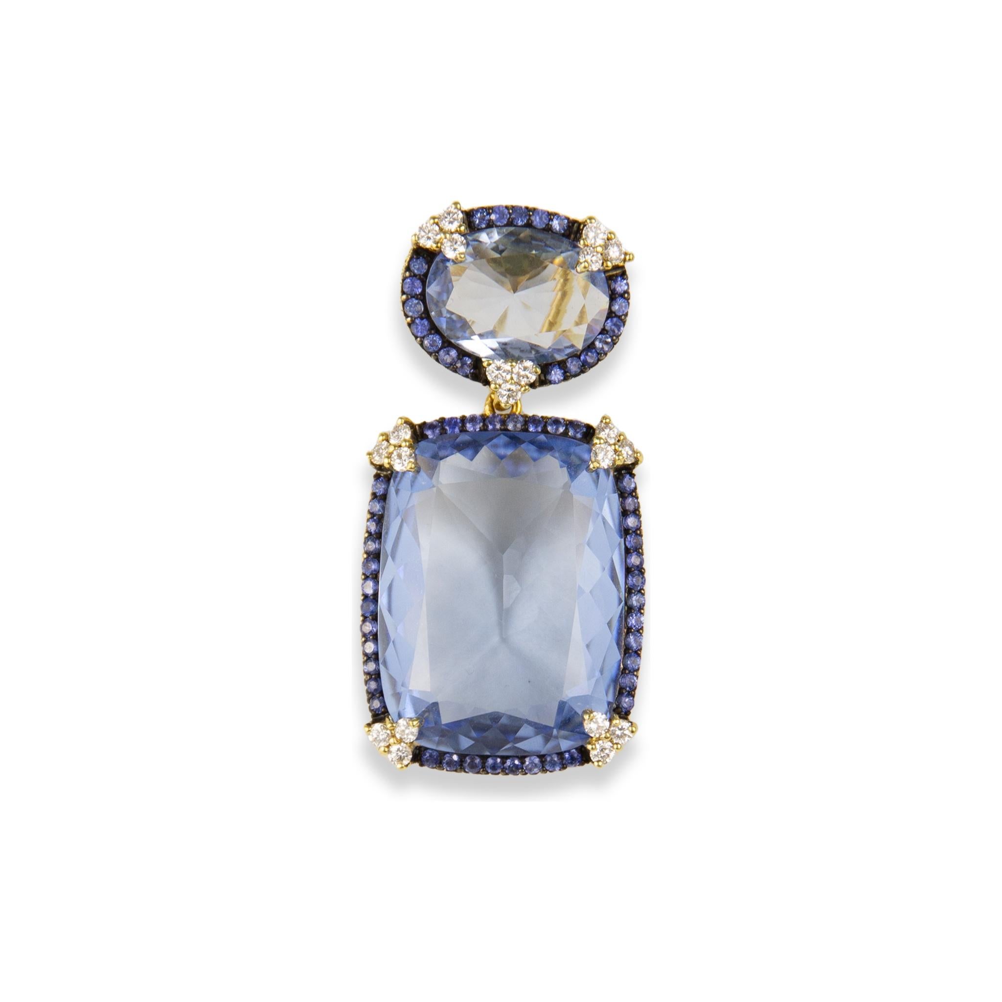 Judith Ripka 18K Yellow Gold Earrings
Blue Quartz & Sapphires & Diamonds
SKU: JR01061
Retail price: $11,520.00