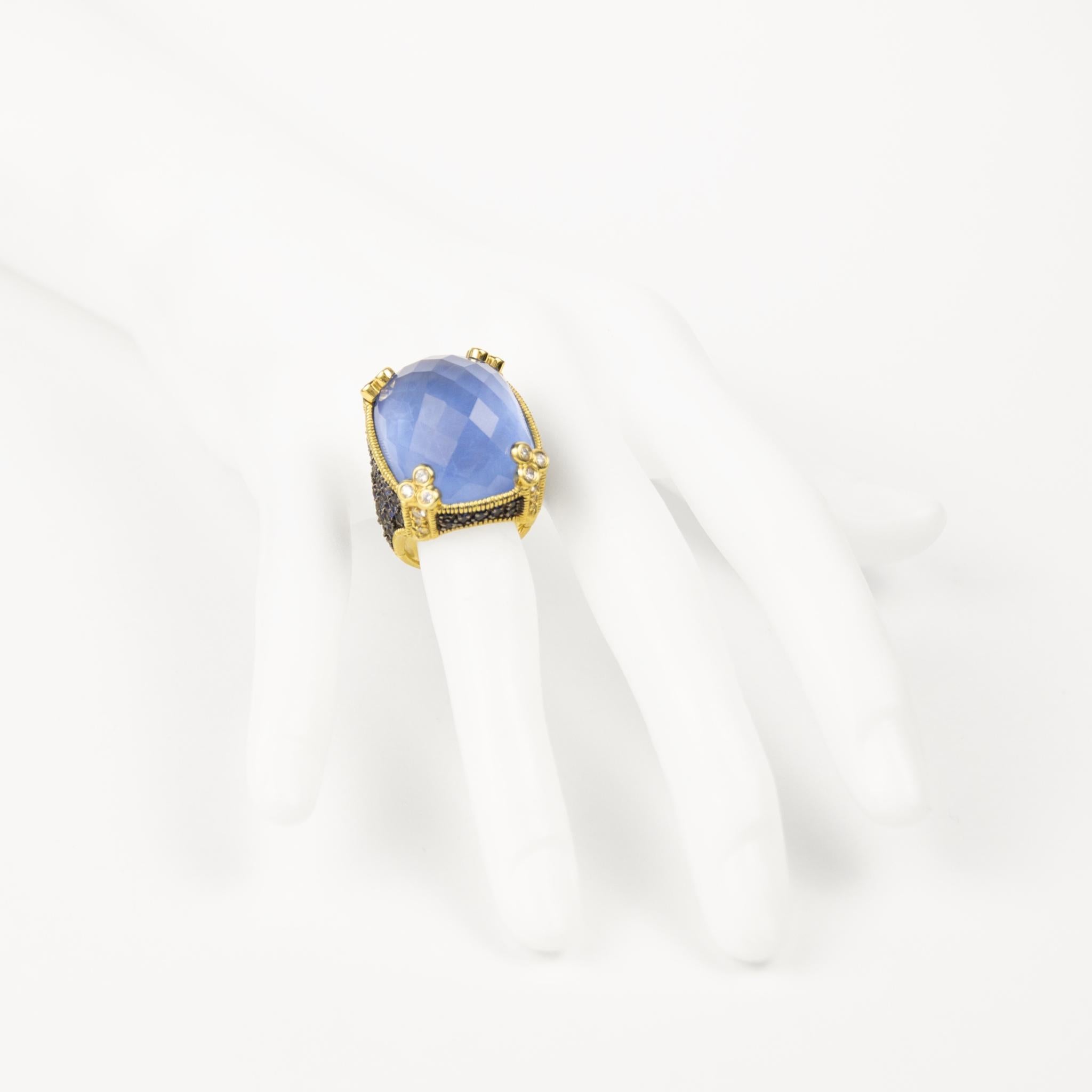 Judith Ripka 18k Yellow Gold Diamond & Quartz & Sapphire Ring In New Condition For Sale In North Miami Beach, FL