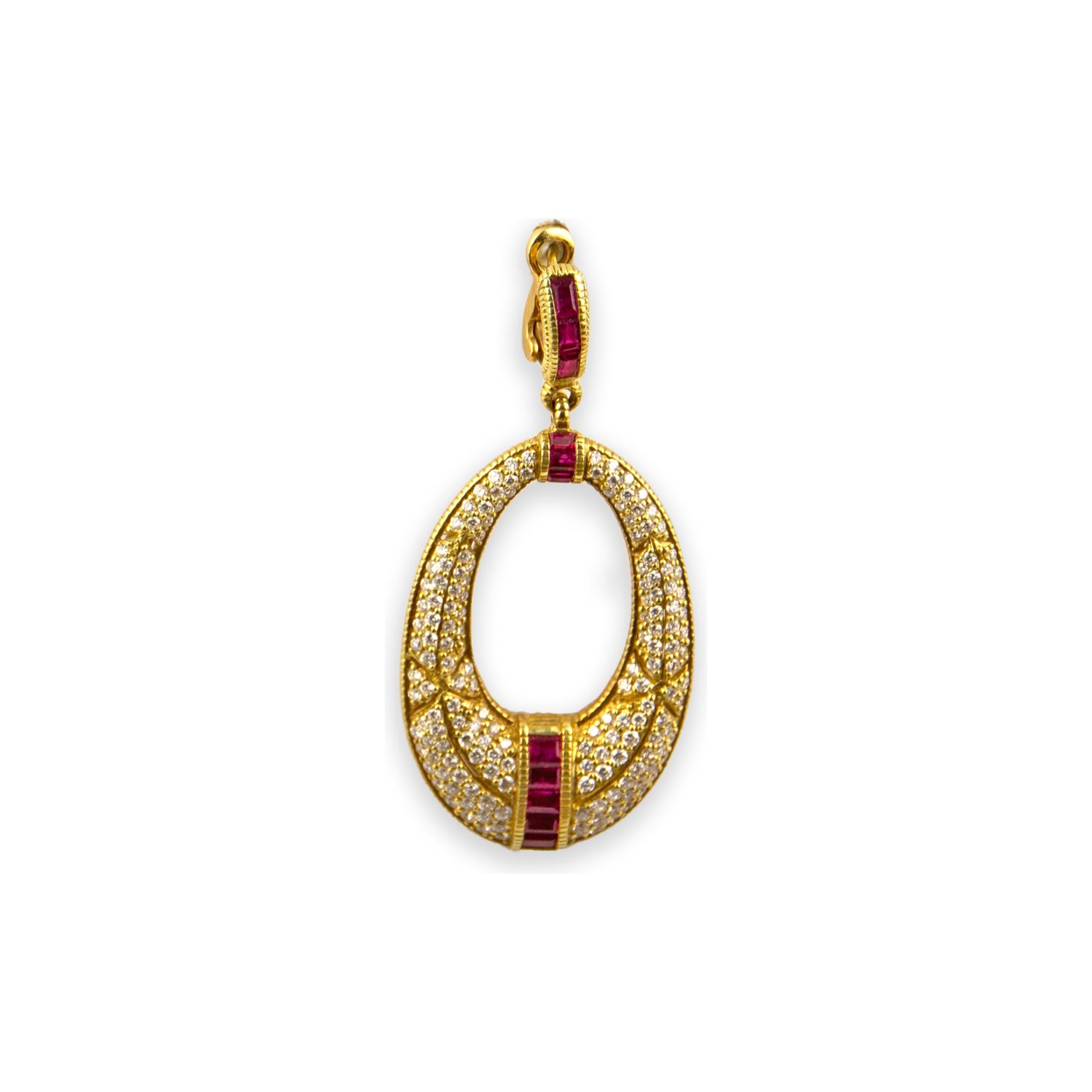 Judith Ripka 18K Yellow Gold Earrings
Ruby and Diamond
Diamonds: 2.74ctw
SKU: JR01037
Retail price: $21,000.00
