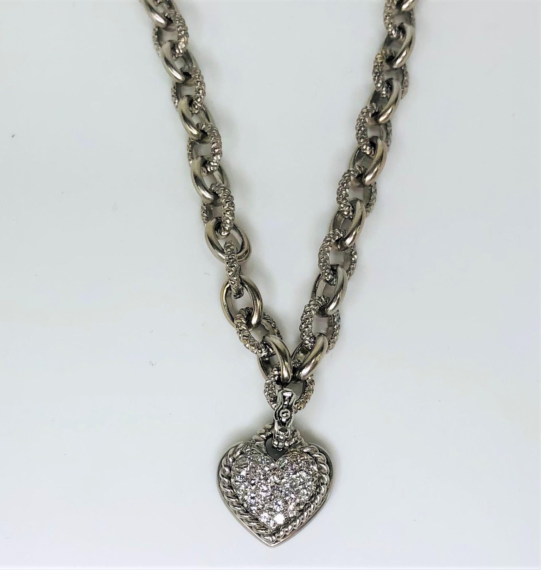 Judith Ripka 18KW Diamant-Herz-Anhänger-Halskette (Rundschliff) im Angebot