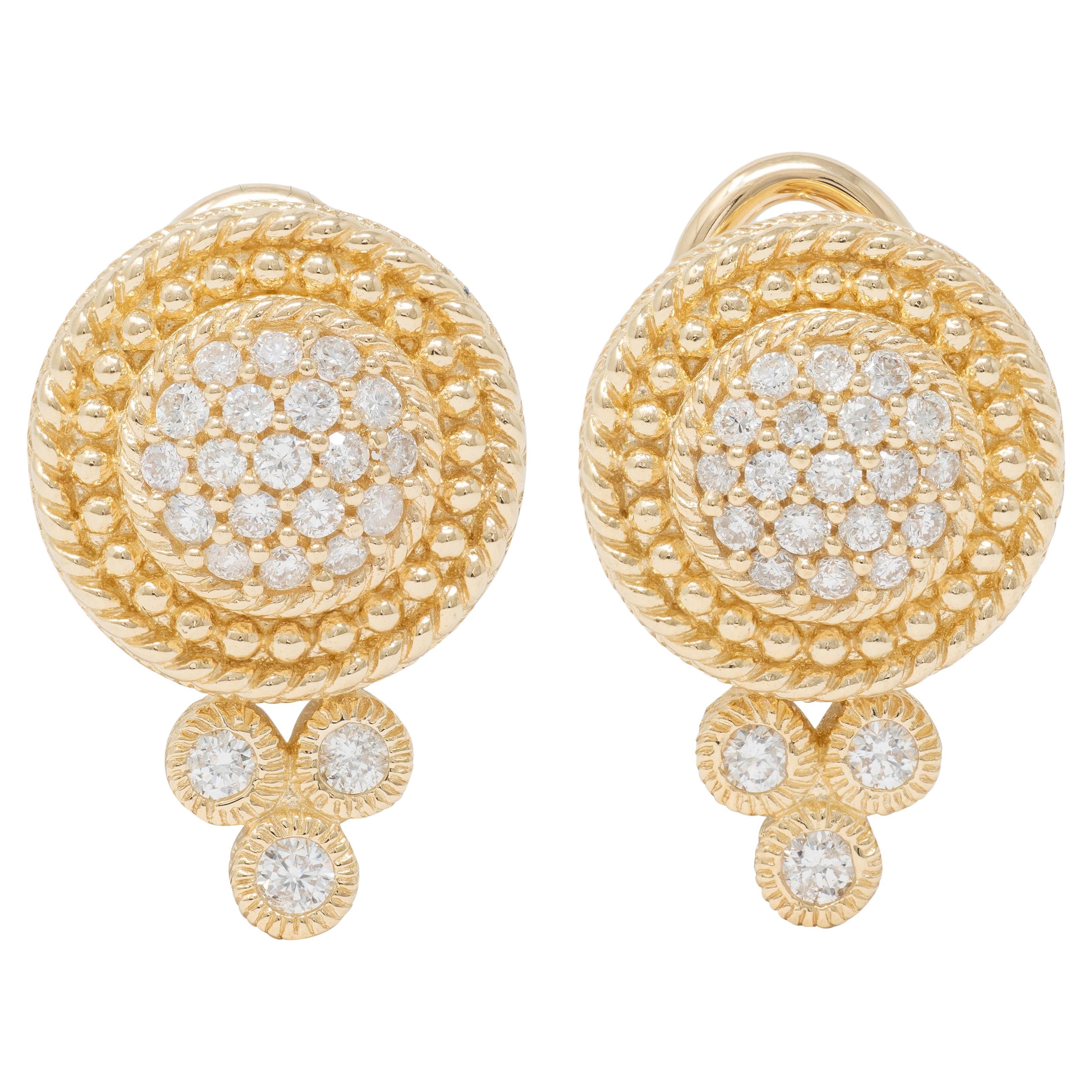 Judith Ripka 2000
s Diamond 14 Karat Yellow Gold Cluster Earrings en vente
