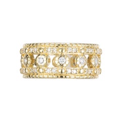 Judith Ripka .62 Carat Round Diamond Wide Gold Eternity Ring (bague d'éternité en or)