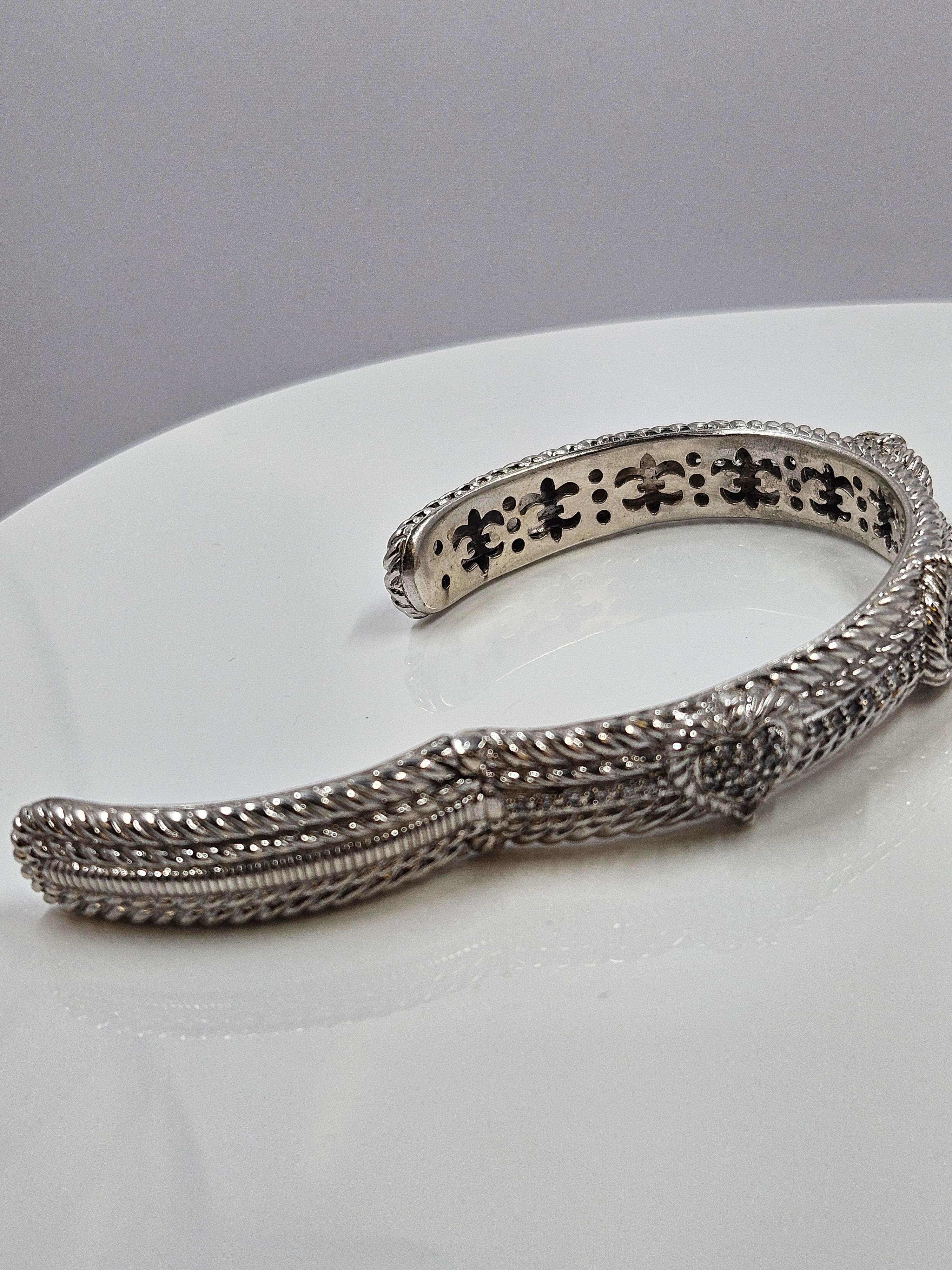 Judith Ripka 925 Sterling Silver & CZ Heart Hinged Cuff Bracelet In Good Condition For Sale In Endwell, NY