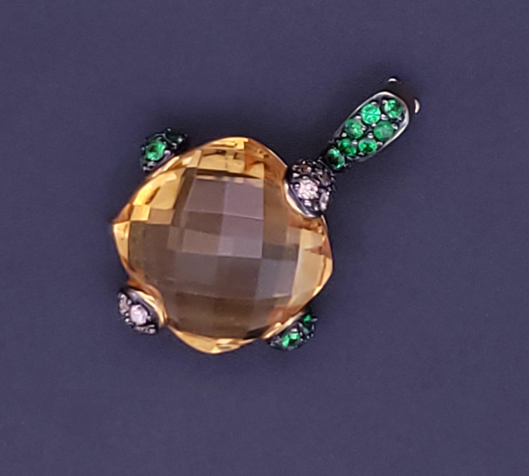 Judith Ripka Citrine Pendant in 18K yellow Gold with Diamonds in vendita 1