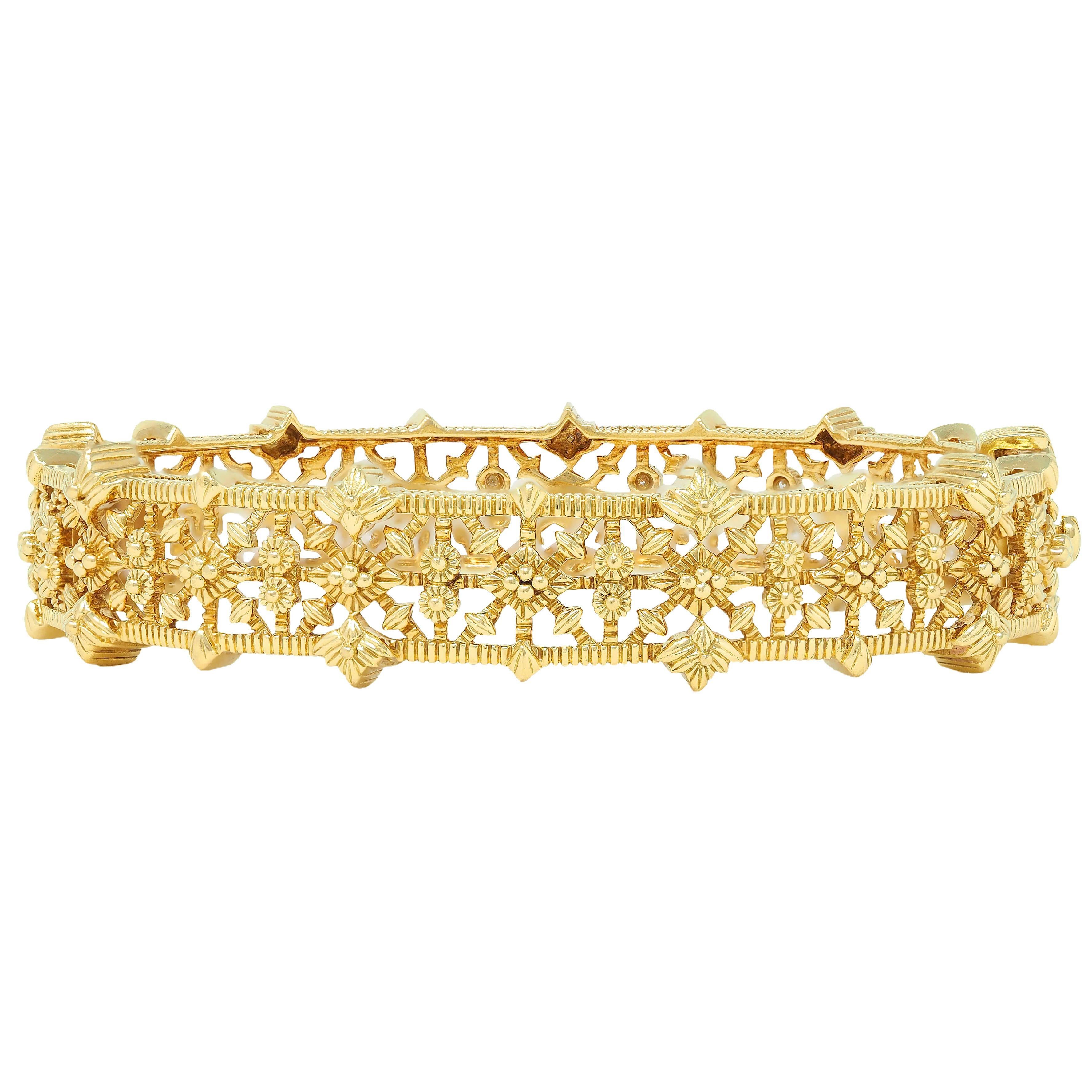 Judith Ripka Pulsera brazalete contemporánea de oro de 18 quilates con diamantes de 0,96 quilates Foliado Corte brillante en venta