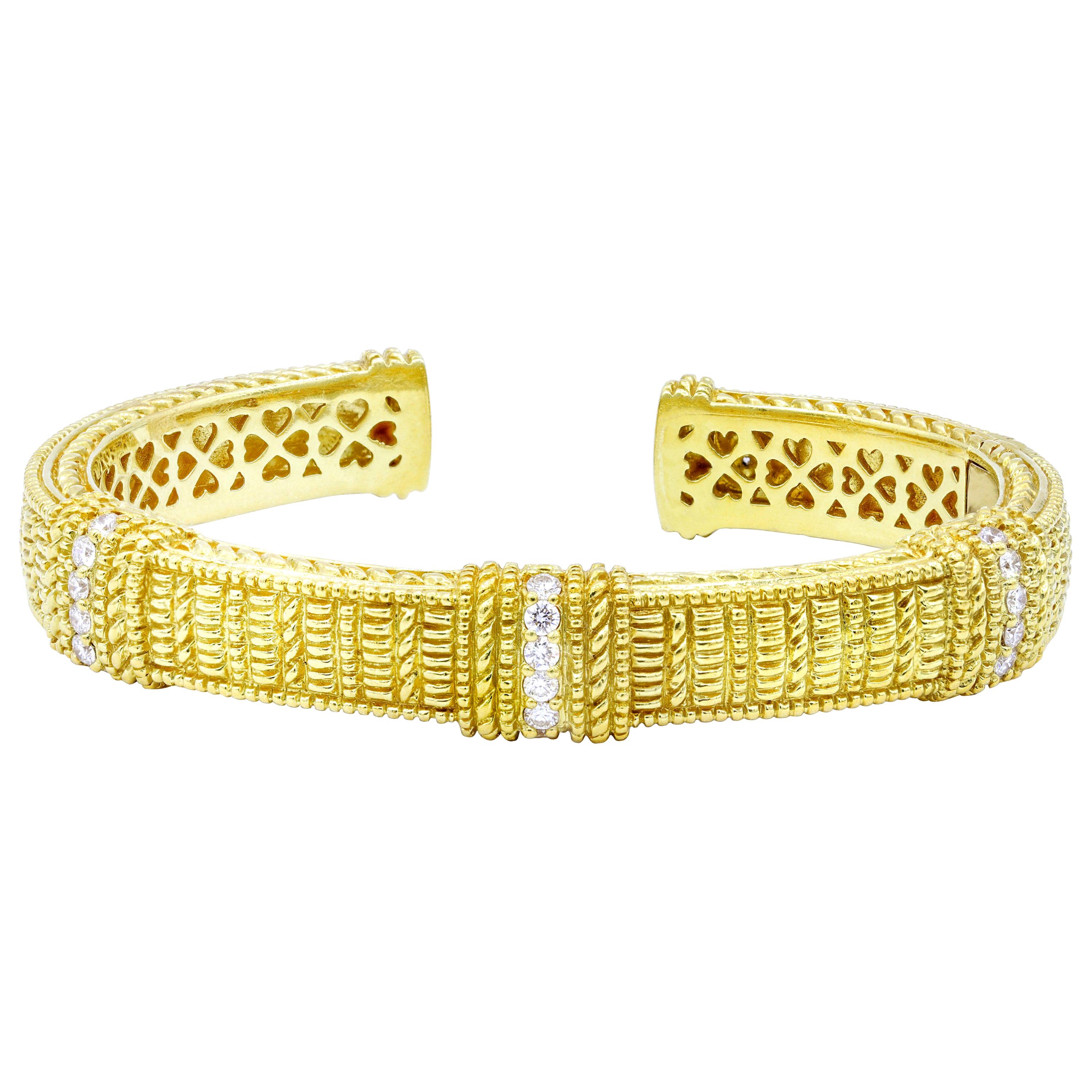 Judith Ripka Diamond Hinged Bangle in 18 Karat Yellow Gold