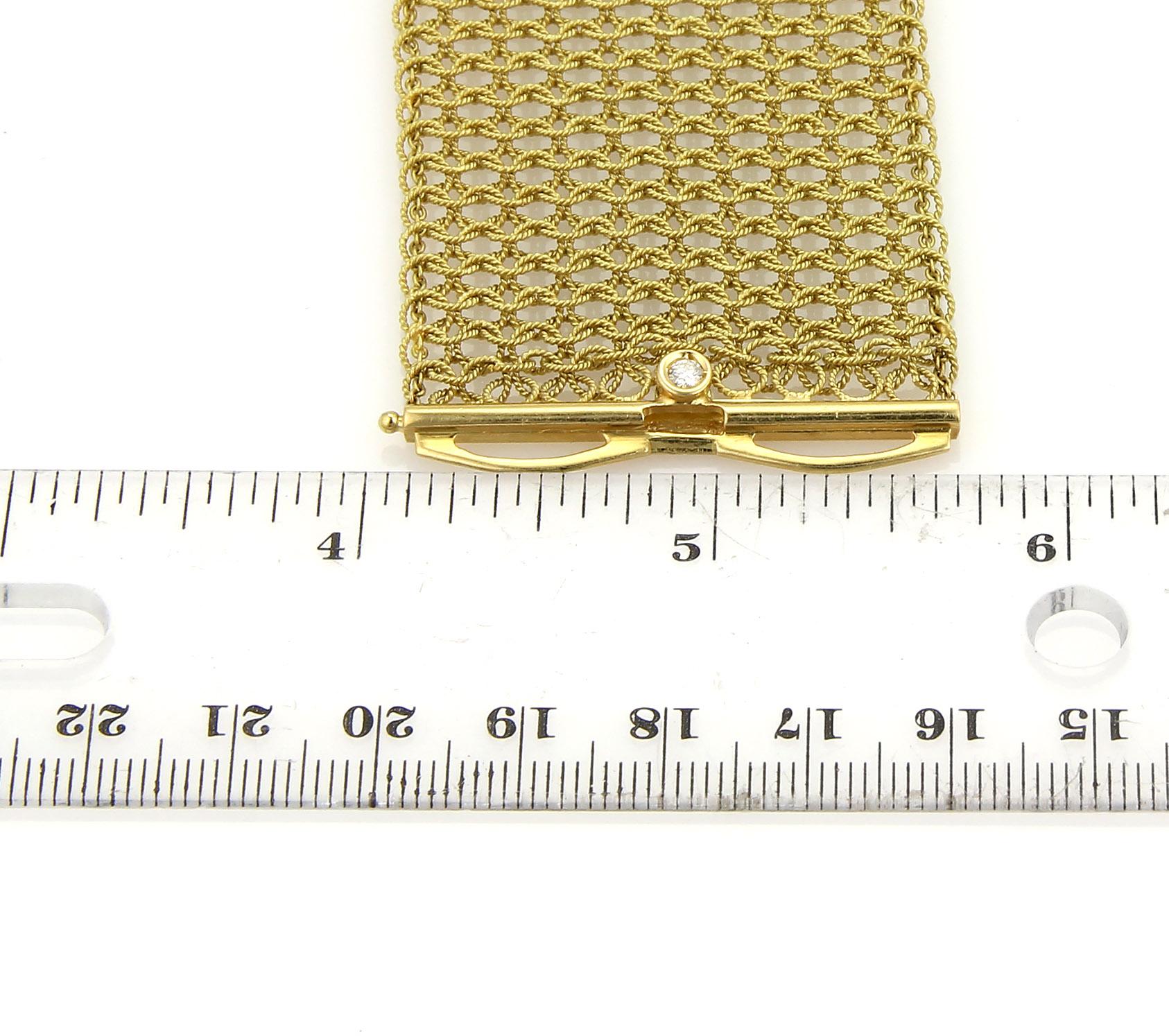 Modern Judith Ripka Diamonds 18k Yellow Gold Wide Mesh Flex Bracelet For Sale