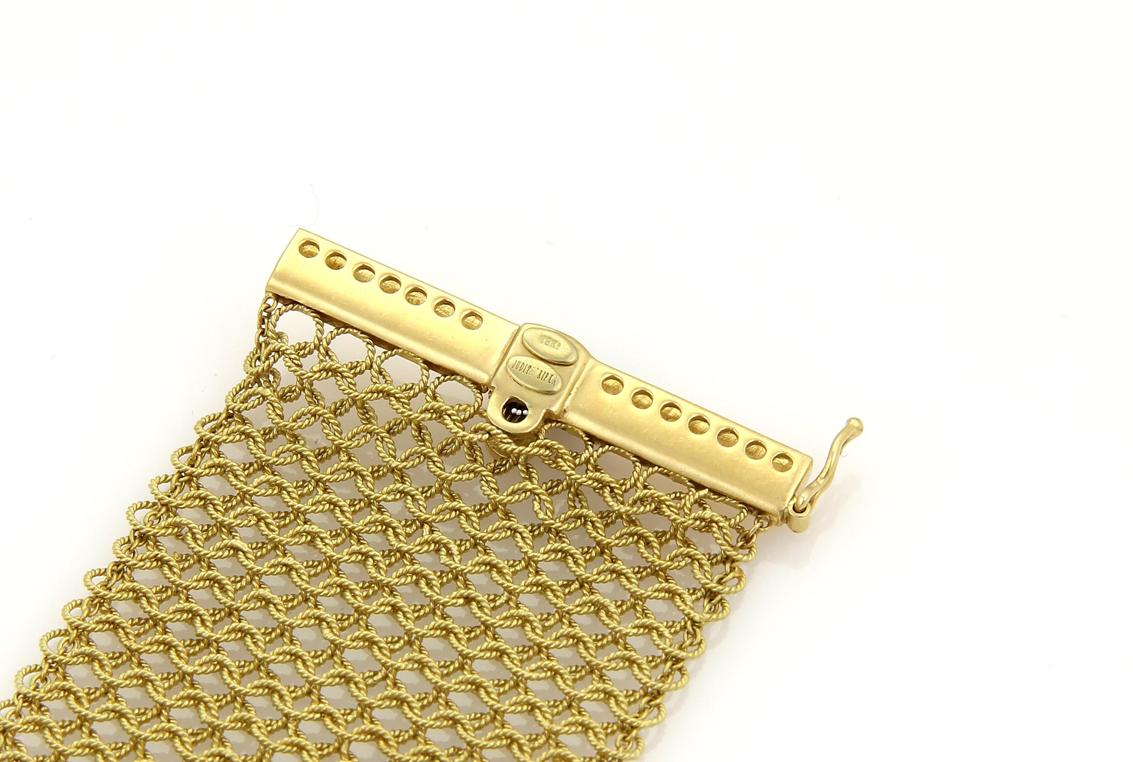 Brilliant Cut Judith Ripka Diamonds 18k Yellow Gold Wide Mesh Flex Bracelet For Sale