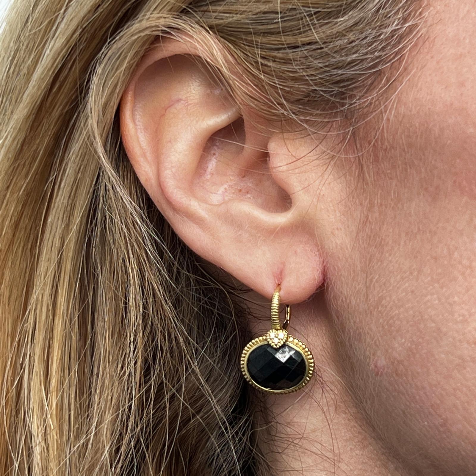 Judith Ripka Facettierte ovale Onyx-Diamant-Tropfen-Ohrringe aus 18 Karat Gelbgold (Ovalschliff)