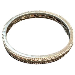 Judith Ripka Hinged Bracelet Bangle all Around in Sterling Silver