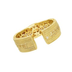 Judith Ripka Scharnier Diamant Manschette Armband in 18k Gelbgold.