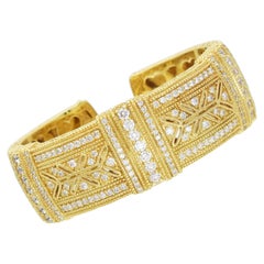 Judith Ripka Scharnier Diamant Manschette Armband in 18k Gelbgold.