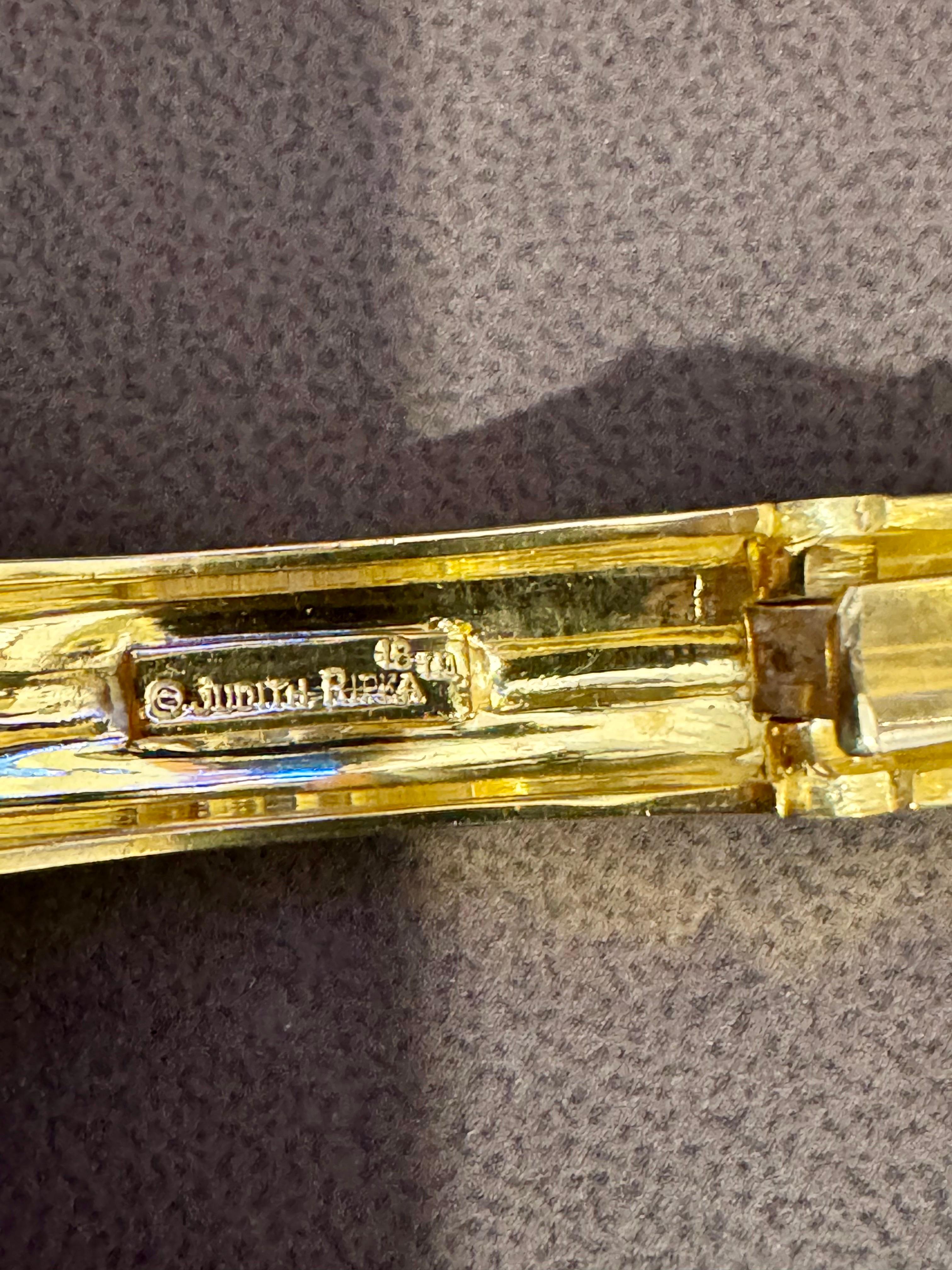 Judith Ripka Hinged  Gold & Diamond Bangle Bracelet 18 KT Yellow Gold 66 Gm For Sale 8