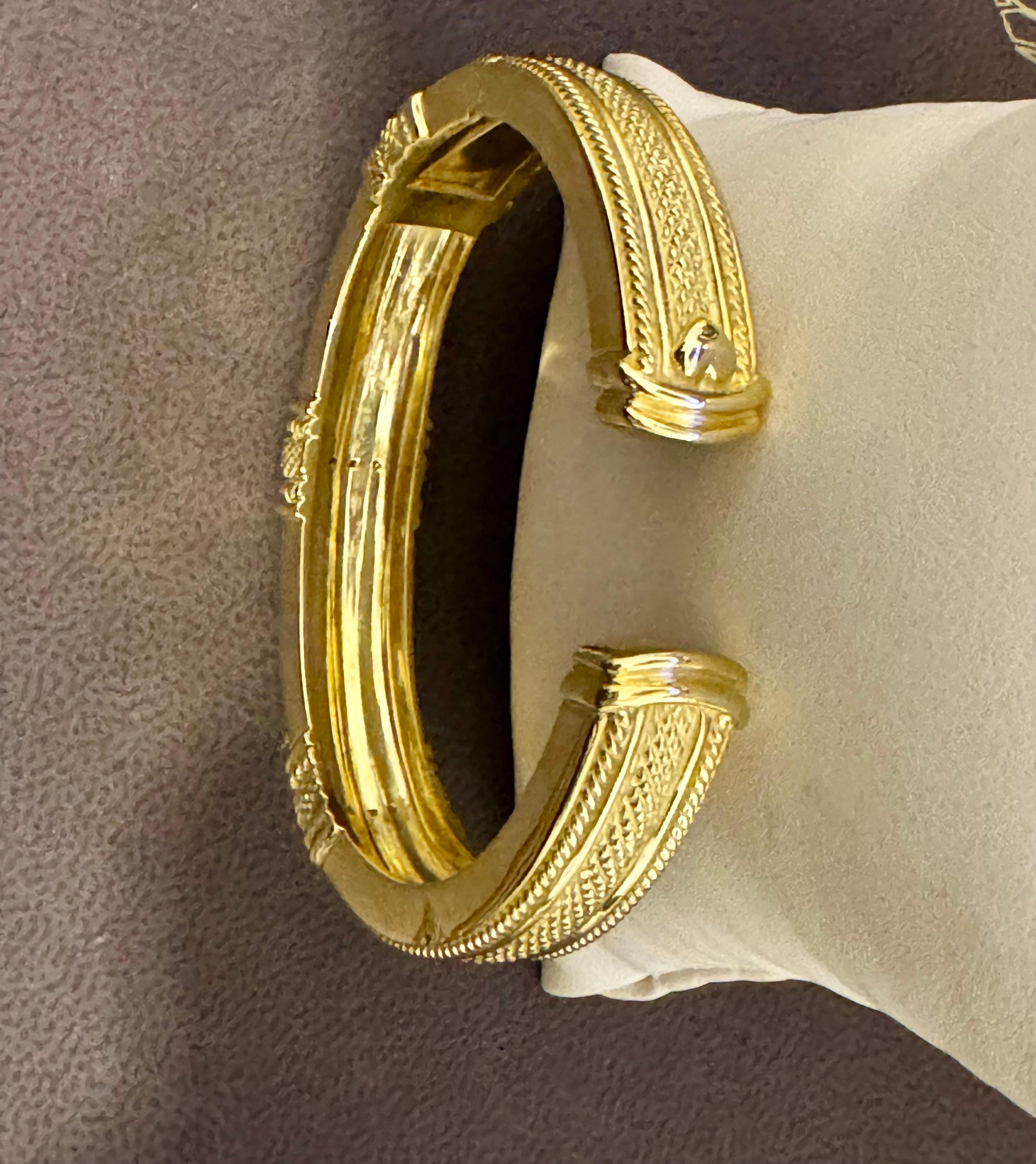 Women's Judith Ripka Hinged  Gold & Diamond Bangle Bracelet 18 KT Yellow Gold 66 Gm For Sale