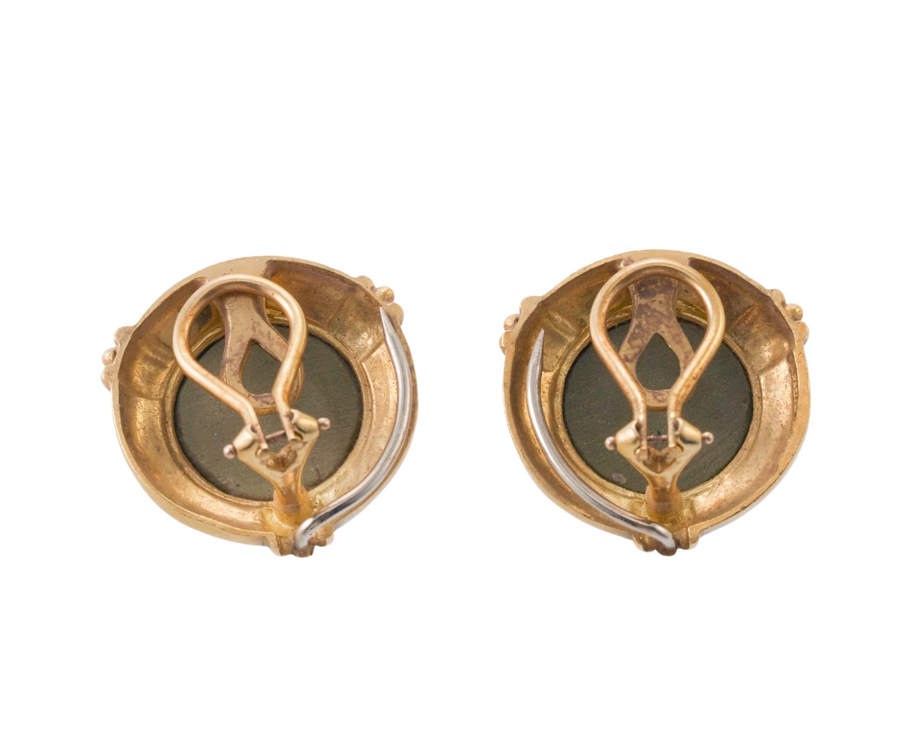 Judith Ripka Lava Cameo Gold Earrings In Excellent Condition For Sale In New York, NY
