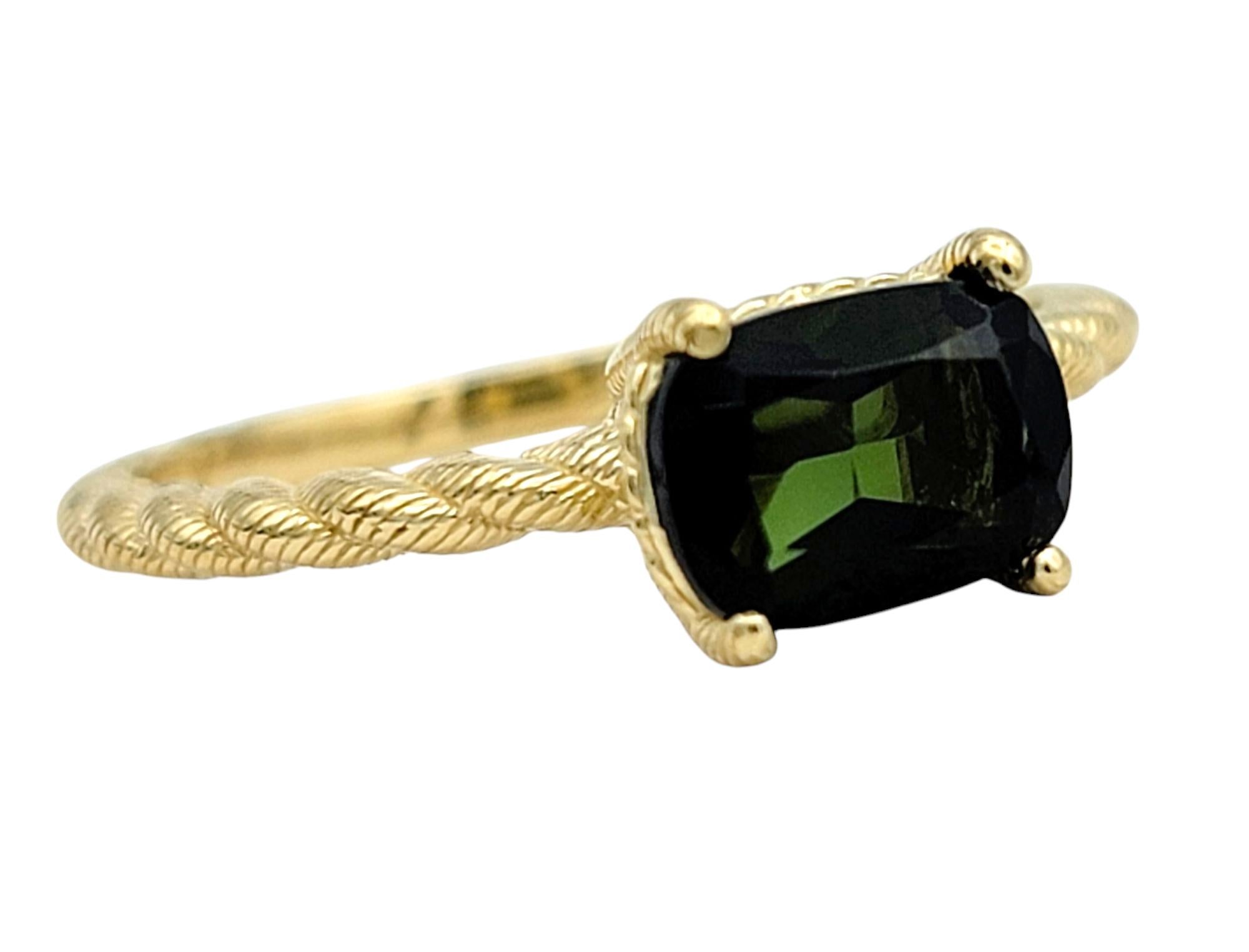 Contemporain Judith Ripka, bague rectangulaire en or jaune 14 carats avec tourmaline verte taille coussin en vente