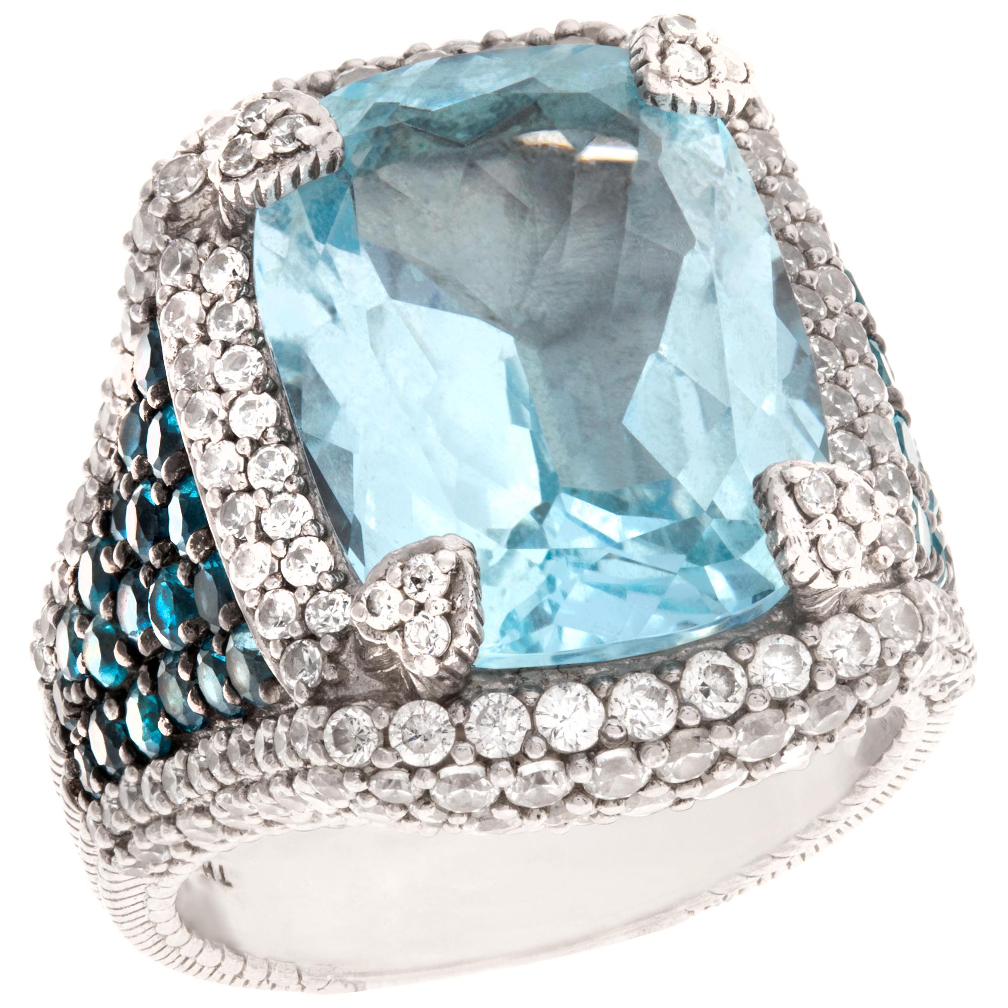 Judith Ripka Ring with Faceted Blue Topaz and White Cz in Sterling Silver In Excellent Condition For Sale In Surfside, FL