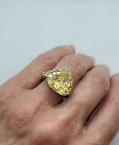 .Judith Ripka Silver Ring featuring a heart-shaped yellow CZ, Size 7, Filigree