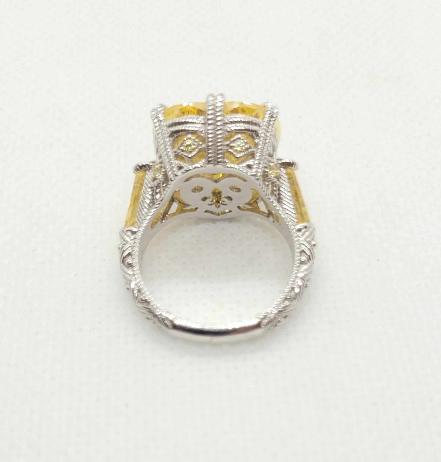 Judith Ripka Silber Ring mit einem herzförmigen gelben CZ, Größe 7, filigran im Angebot 2