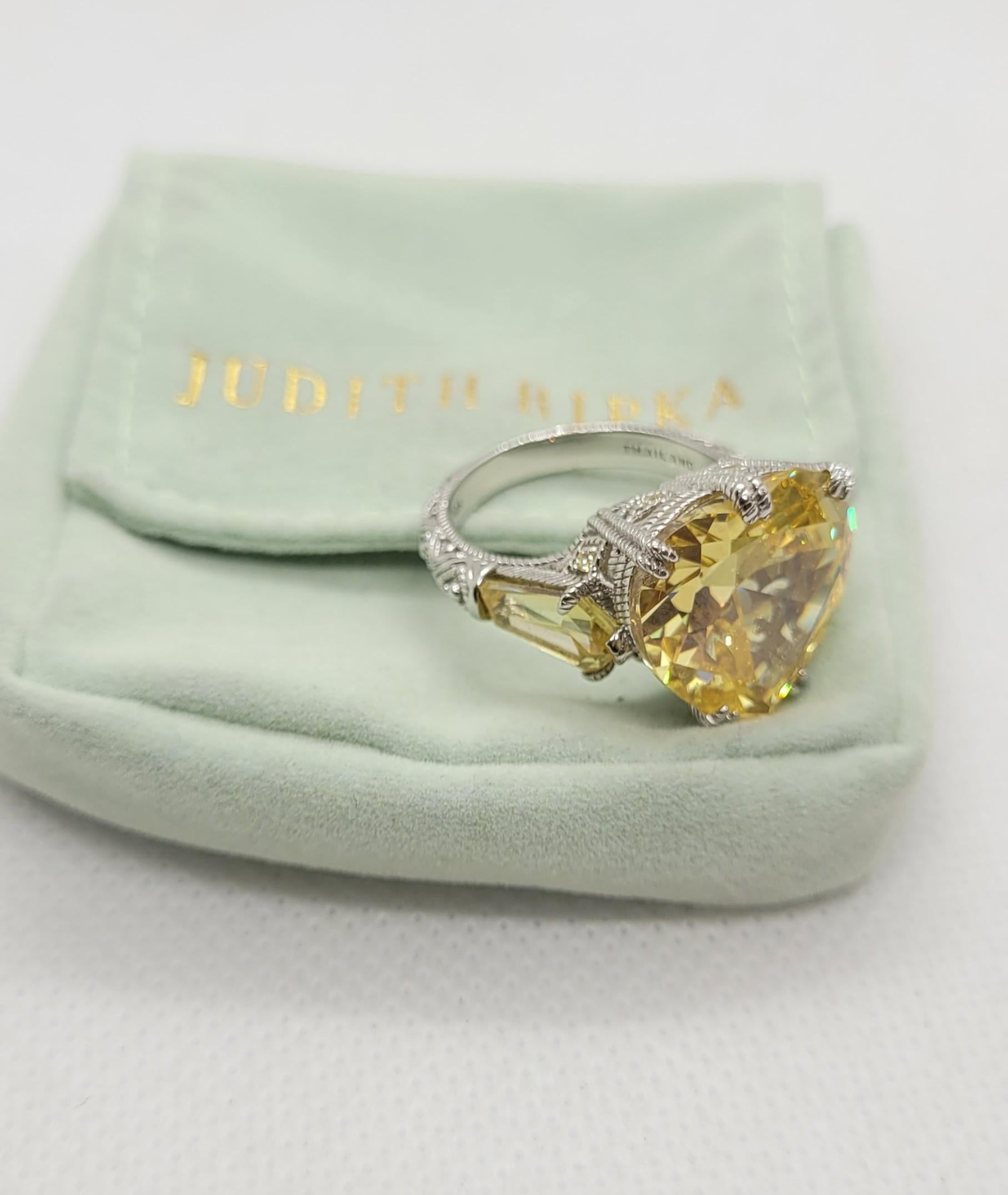 Judith Ripka Silber Ring mit einem herzförmigen gelben CZ, Größe 7, filigran im Angebot 4