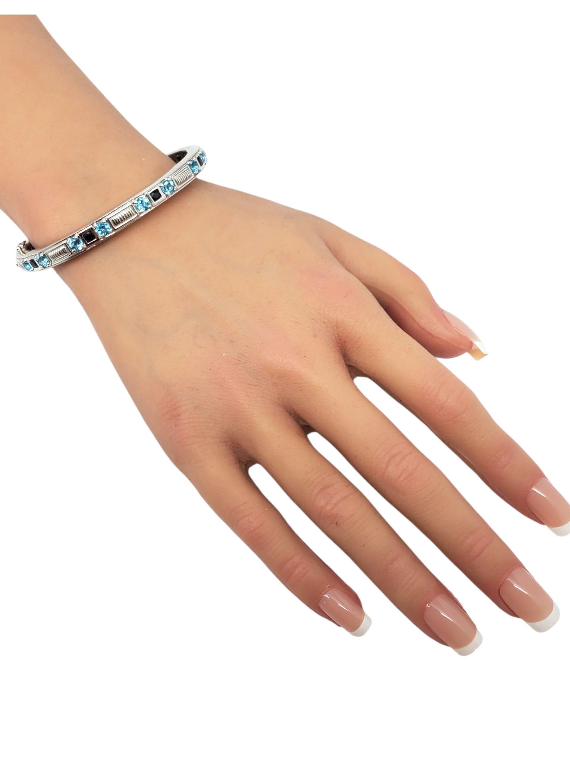Judith Ripka Bracciale a cerniera ovale con pietre blu in argento Sterling #23398 in vendita 5