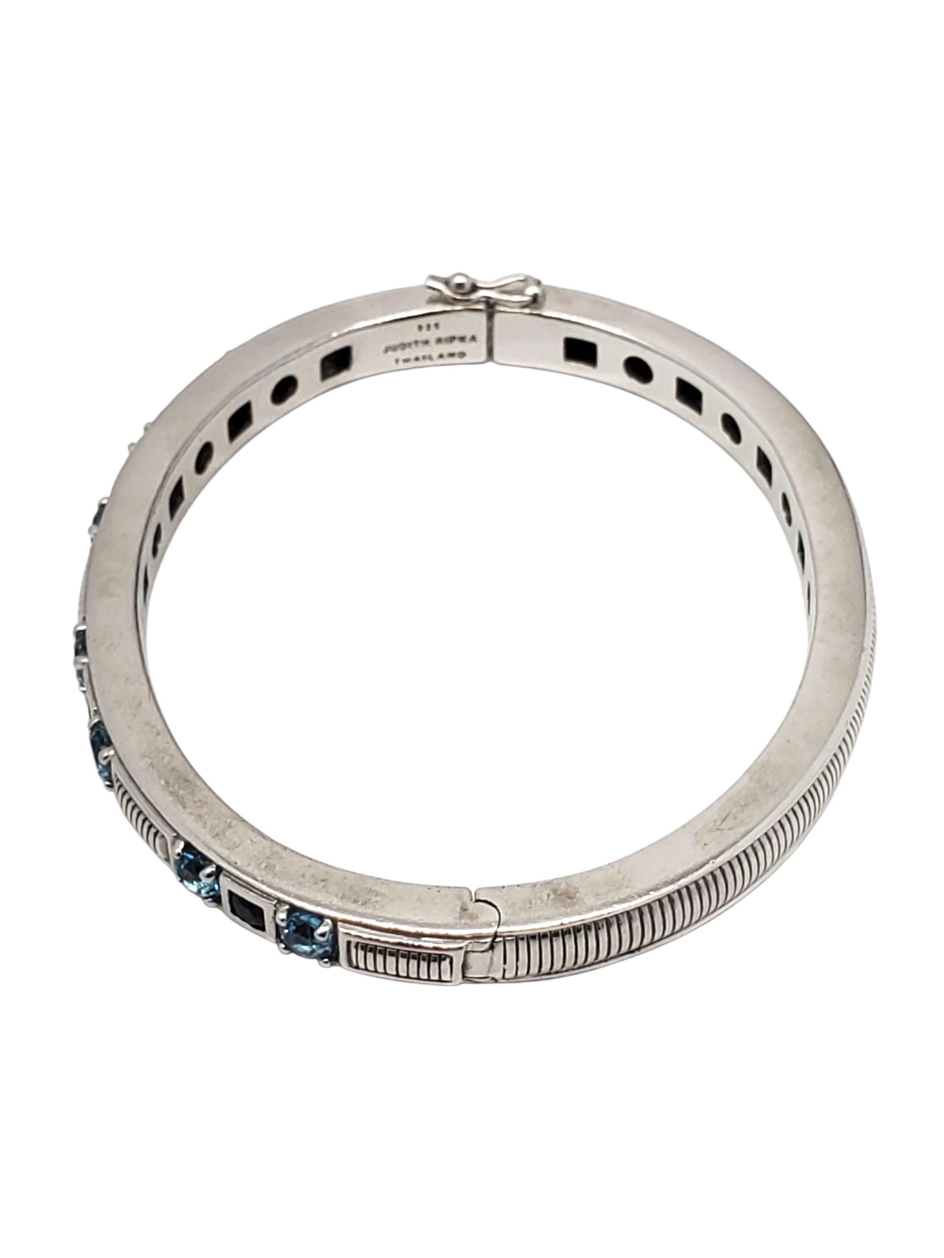 Donna Judith Ripka Bracciale a cerniera ovale con pietre blu in argento Sterling #23398 in vendita