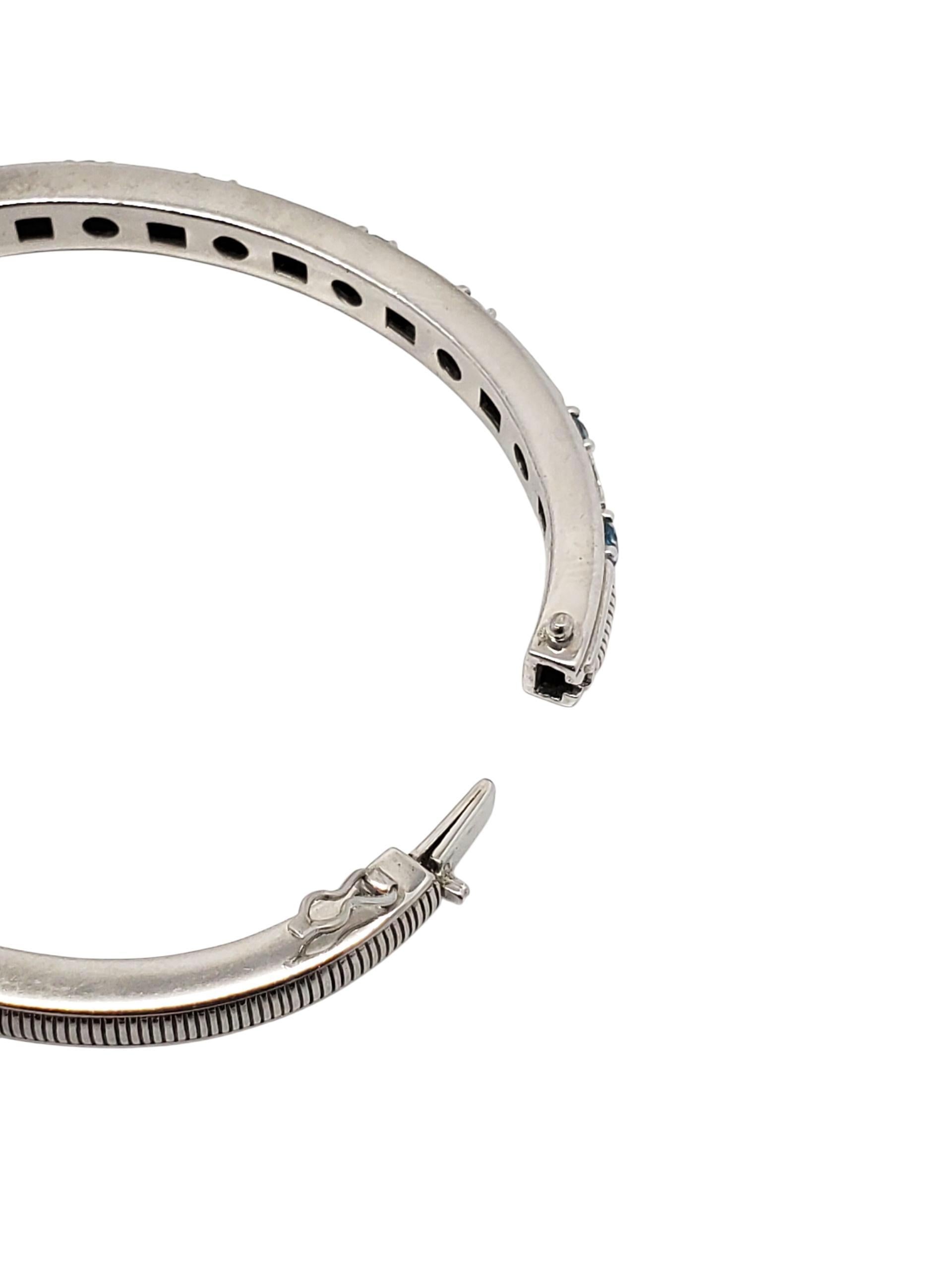 Judith Ripka Bracciale a cerniera ovale con pietre blu in argento Sterling #23398 in vendita 1