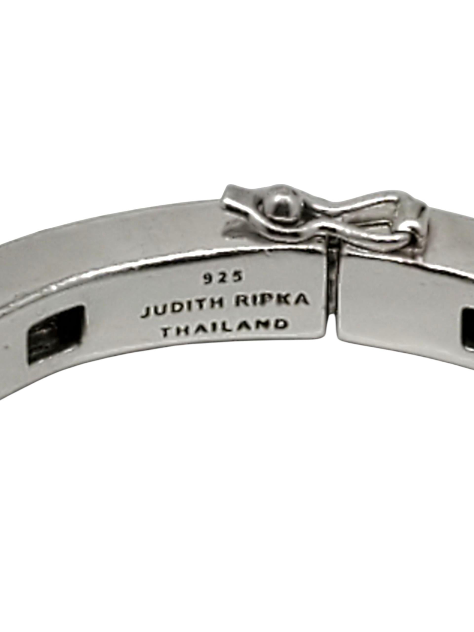 Judith Ripka Bracciale a cerniera ovale con pietre blu in argento Sterling #23398 in vendita 2