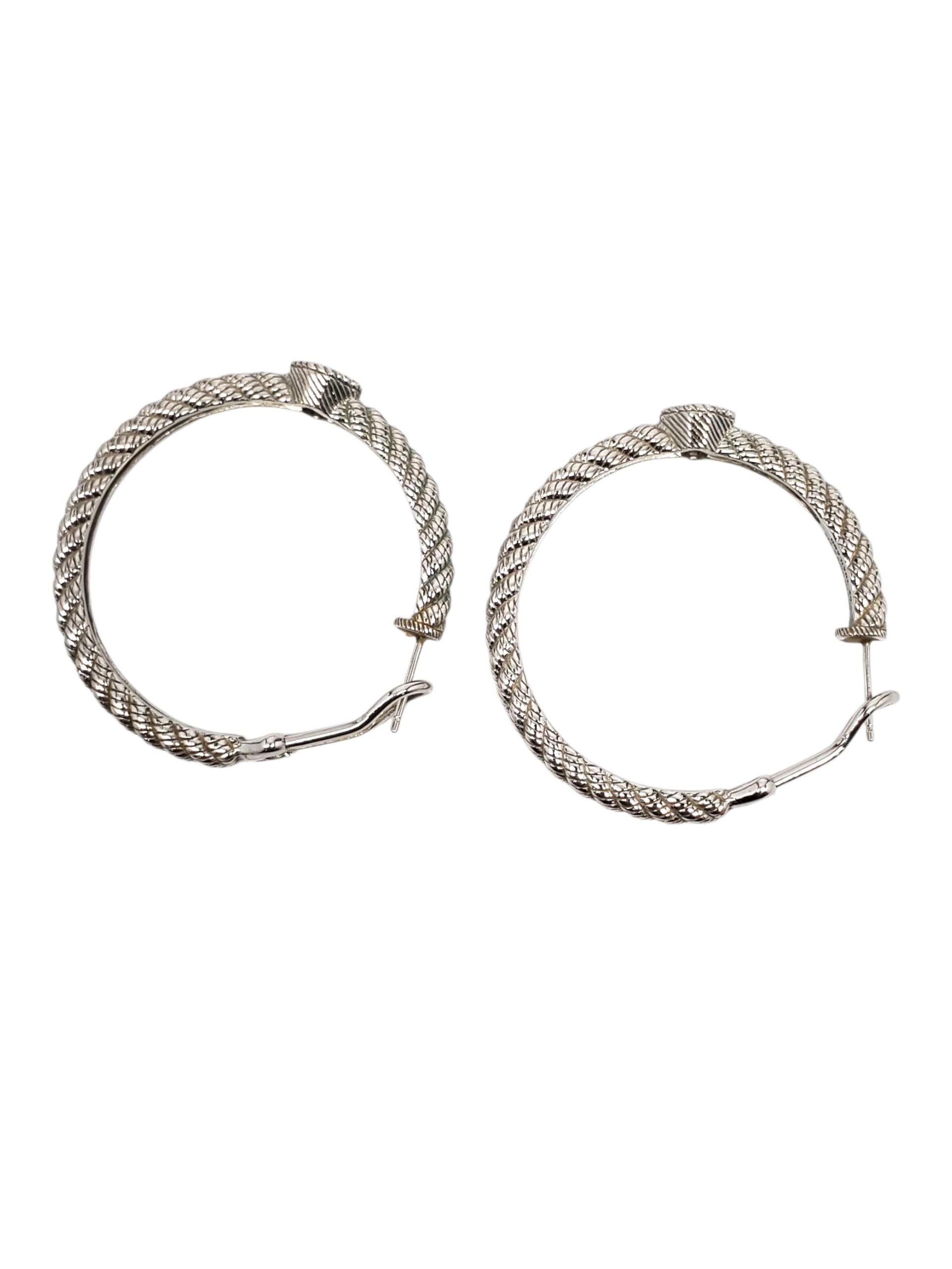 Contemporain Judith Ripka Argent Sterling CZ Cushion Cut Hoop Earrings #23400 en vente
