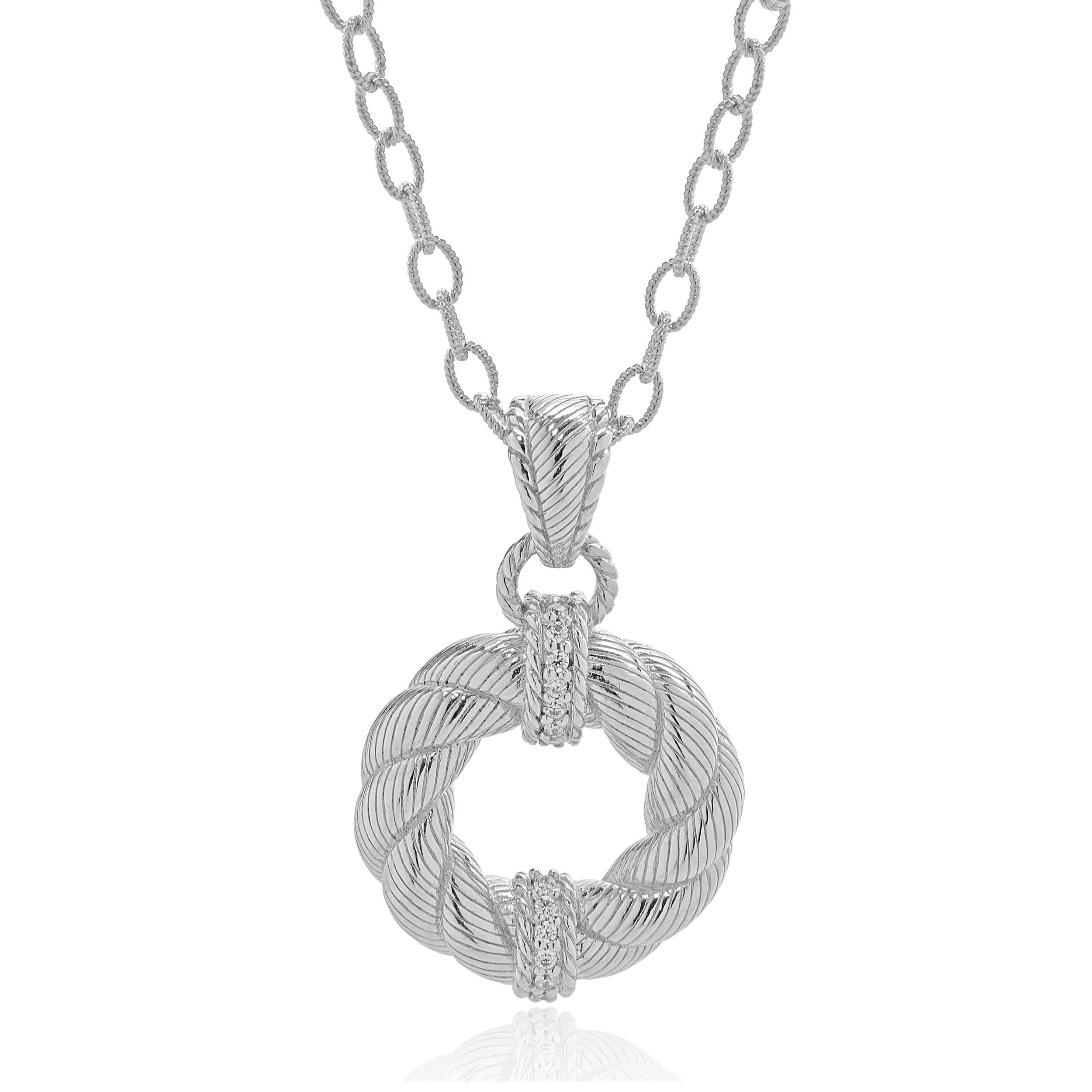Designer: Judith Ripka
Materiale: argento sterling 
Dimensioni: la collana misura 20 pollici di lunghezza 
Peso: 8.25 grammi
