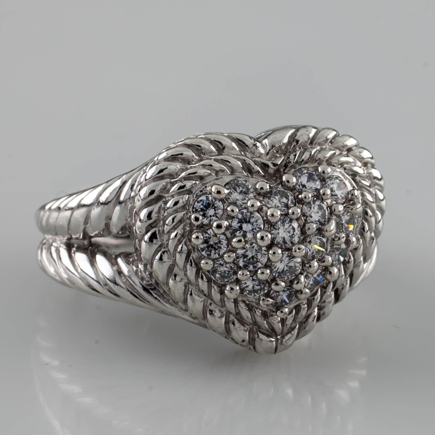 Judith Ripka, bague cœur en argent sterling et diamonique, taille 6,75 Bon état - En vente à Van Nuys, CA