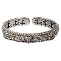 Pulsera tipo brazalete con forma de corazón de Judith Ripka, de plata de ley con bisagra y circonitas, n.º 24564