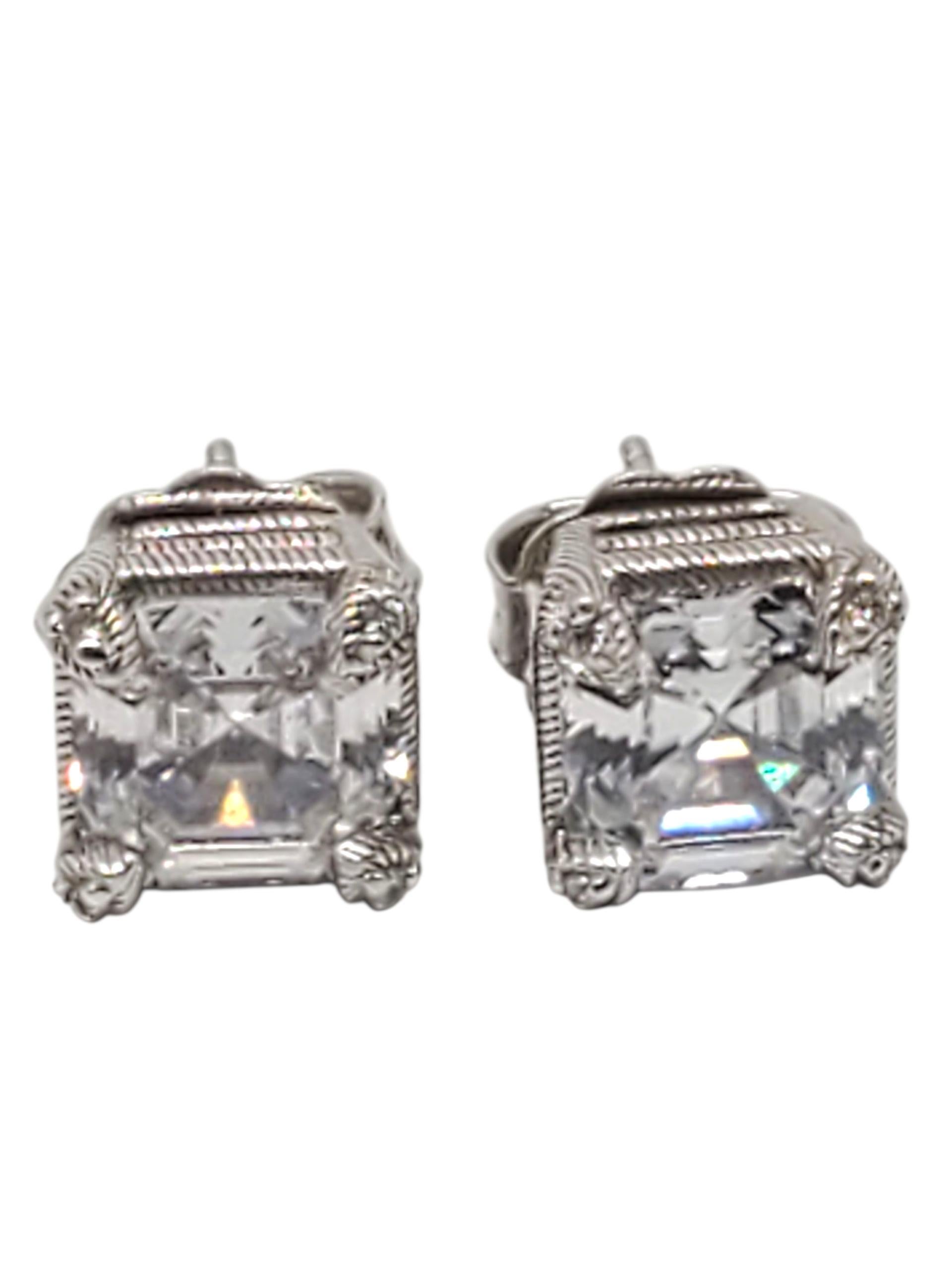 Judith Ripka Orecchini a perno quadrati in argento Sterling CZ #22607 in vendita