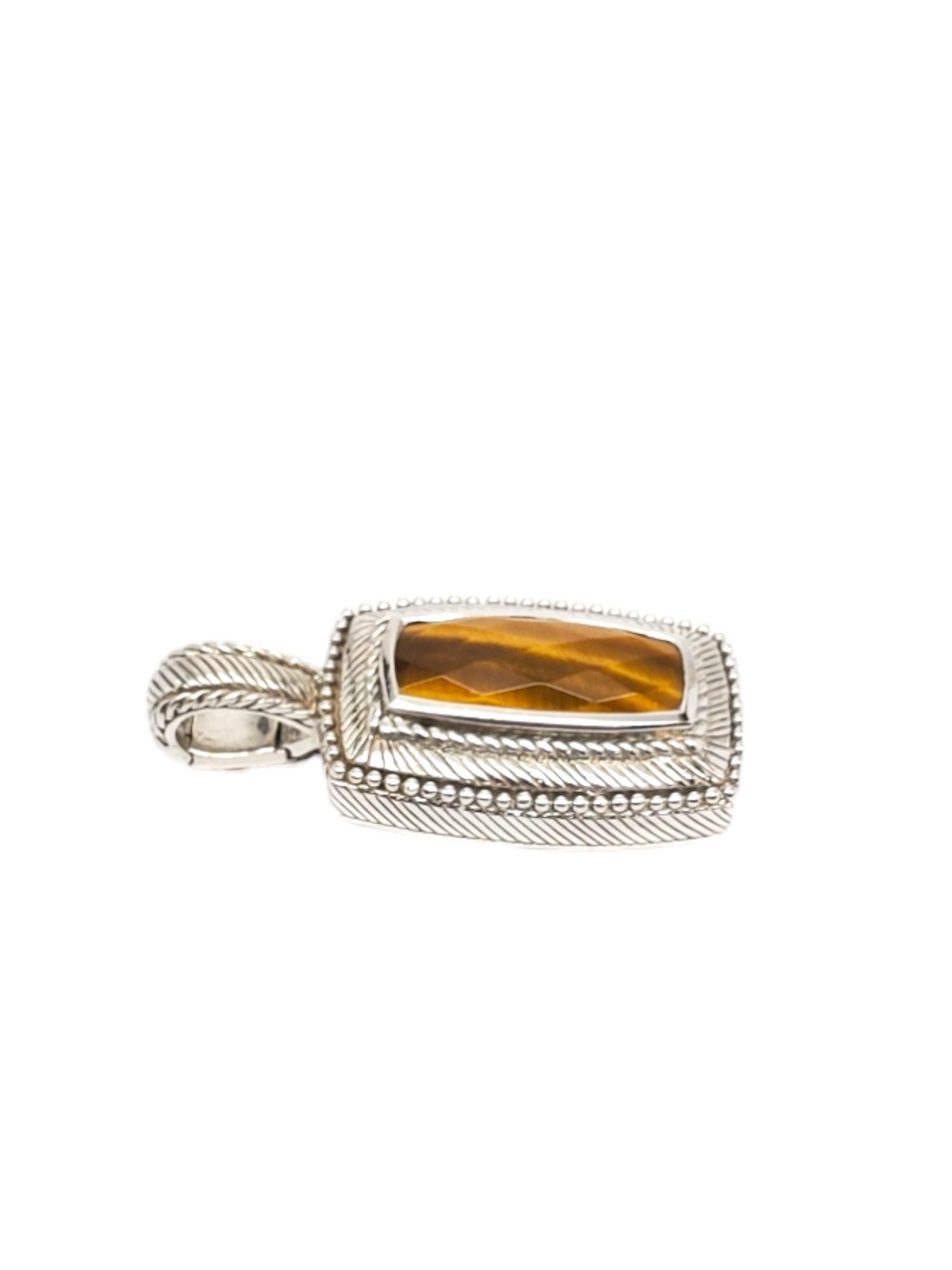 Judith Ripka Sterling Silver Tiger Eye Pendant #18677 In Good Condition For Sale In Washington Depot, CT
