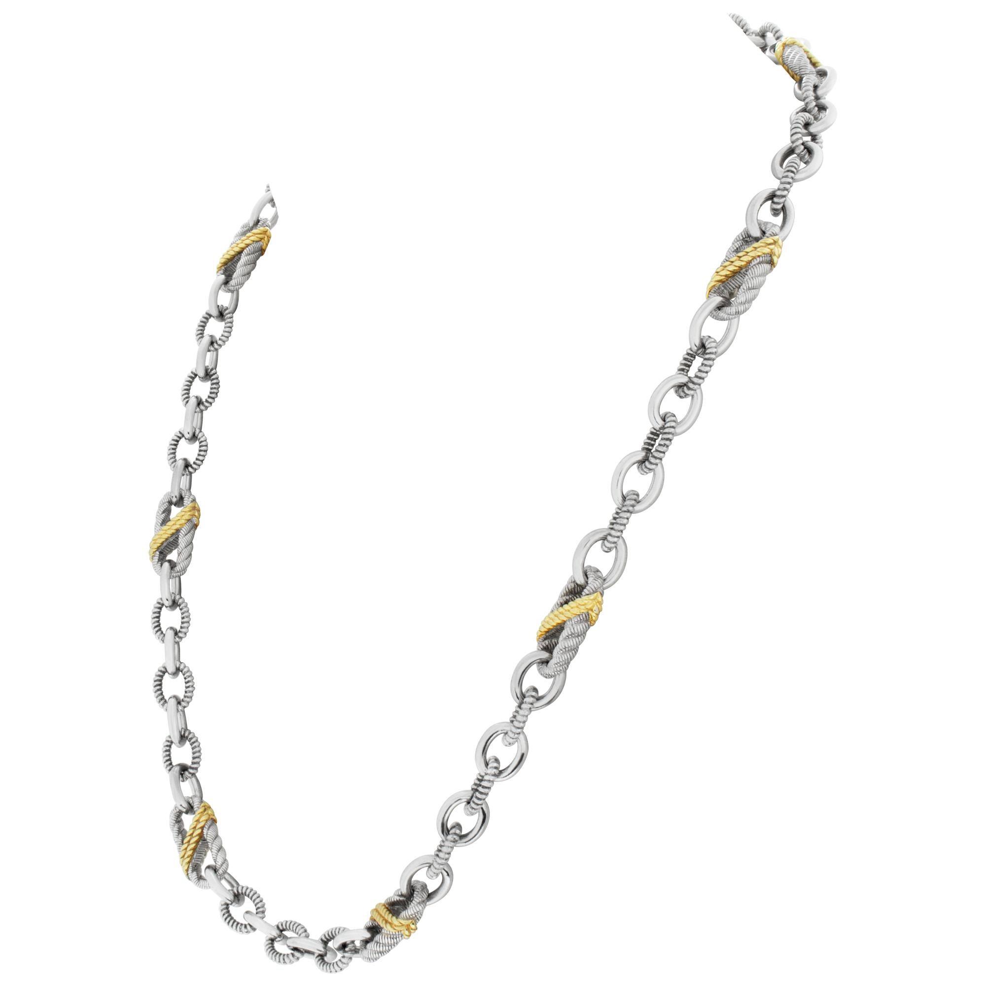 Judith Ripka verdrehte ovale zweifarbige Kette aus Sterlingsilber mit CZ-Steinen auf dem Speer-Anhänger. Länge 20 Zoll, Breite 8 mm.
