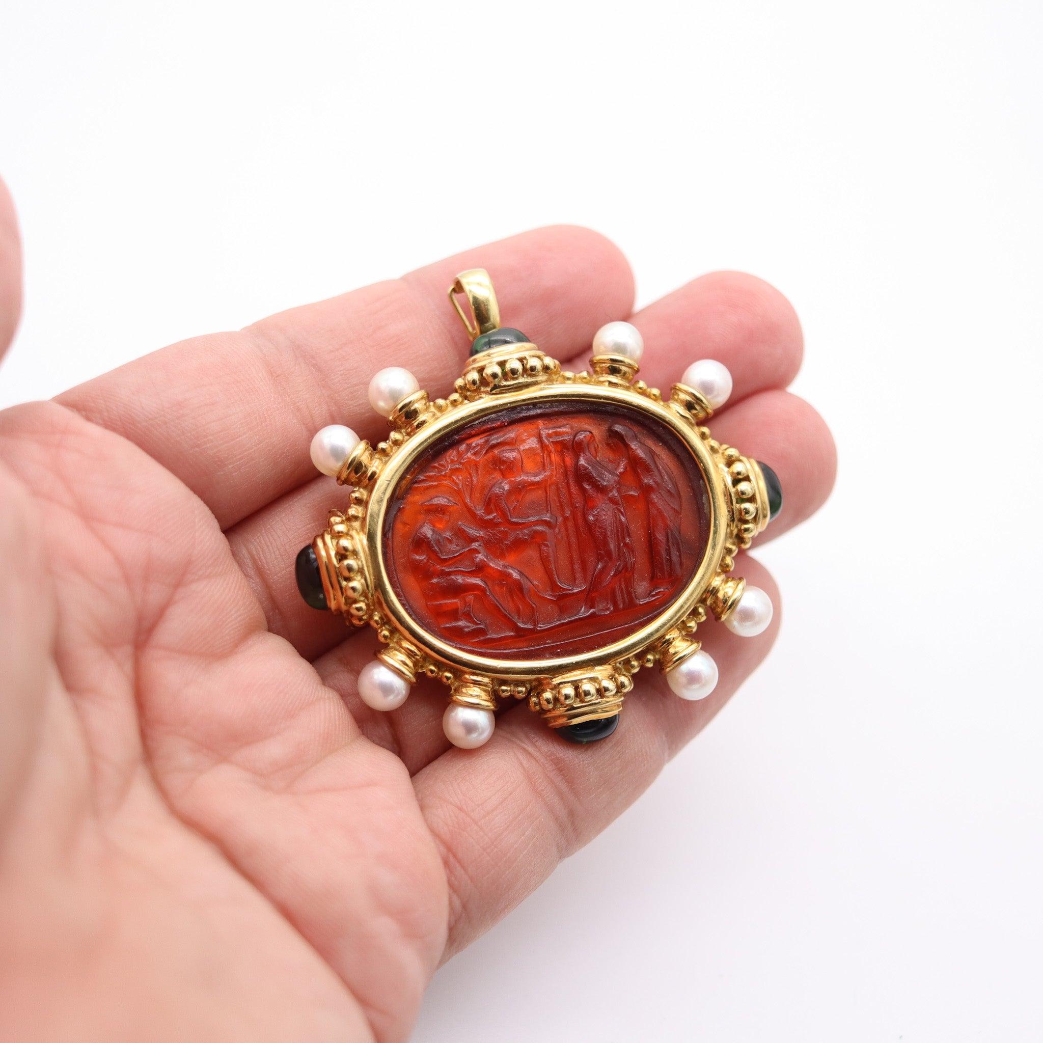 JUDITH RIPKA Venetian Intaglio Cameo Pendant Brooch In 18Kt Gold With Pearls For Sale 3