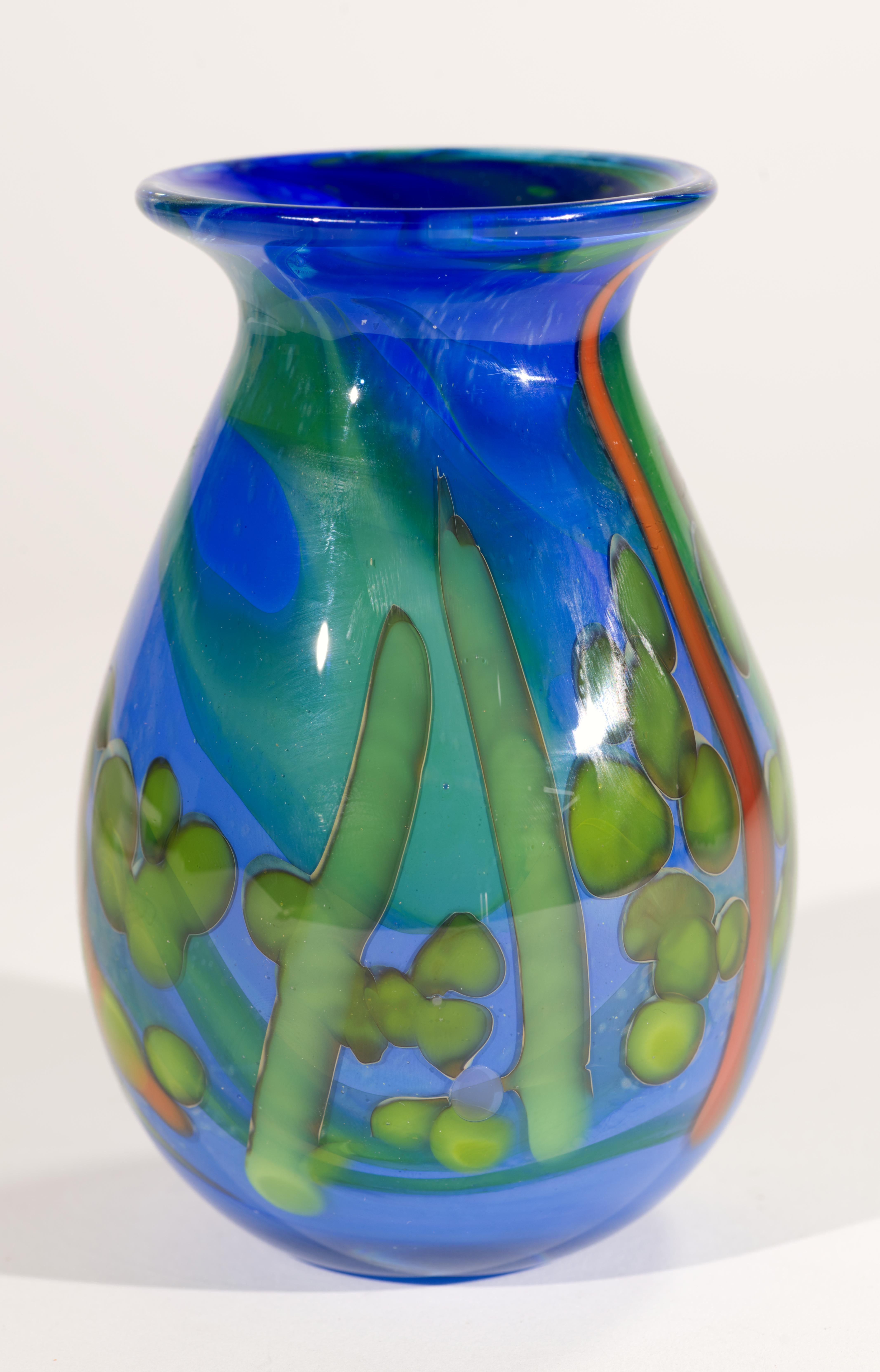 Americano Vaso a bocciolo blu e verde Judith Via Wolff, The Artful Green di New York in vendita