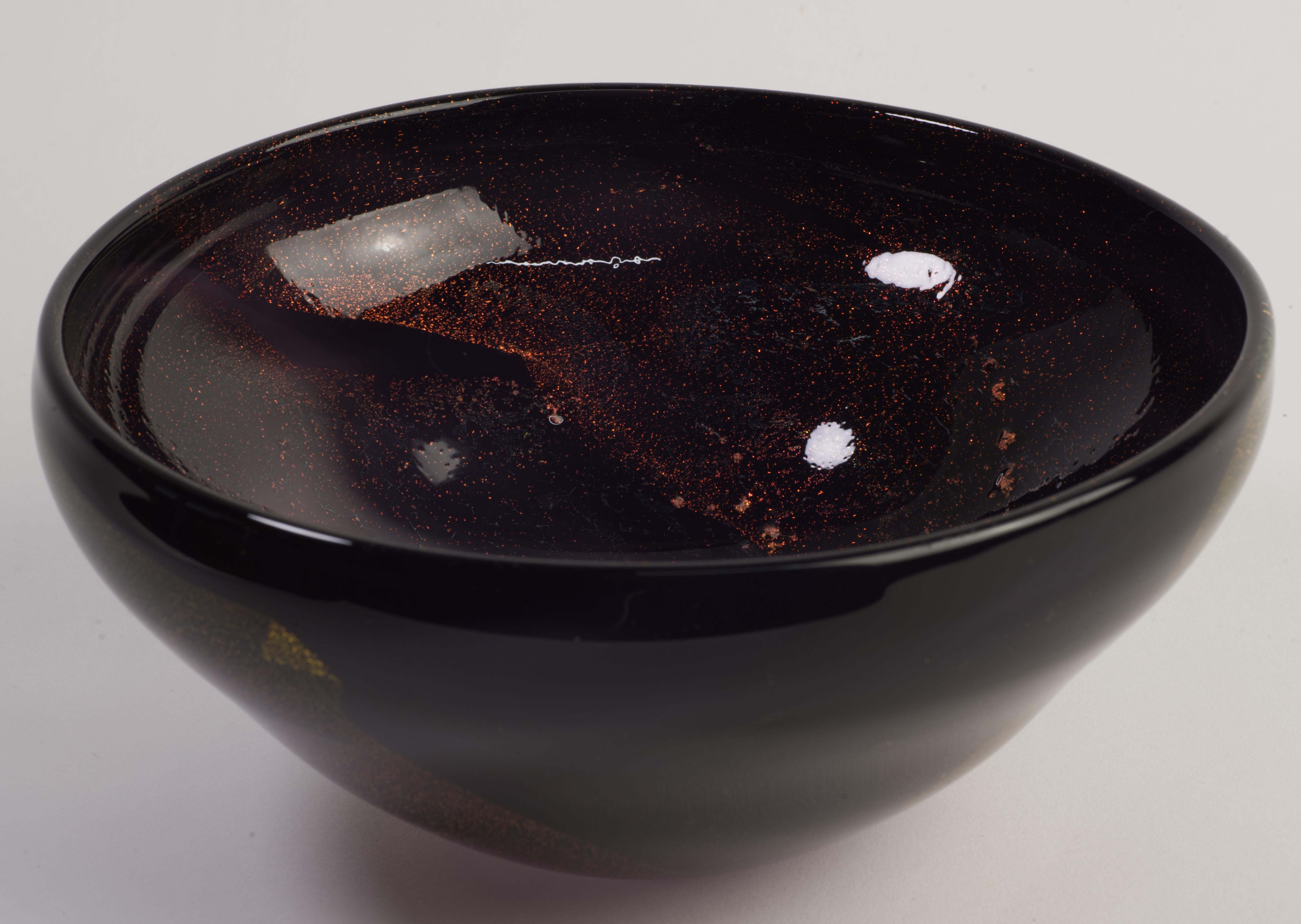 Judith Via Wolff Bowl, Sommerso with Gold Inclusions, New York Art Glass In Good Condition In Clifton Springs, NY
