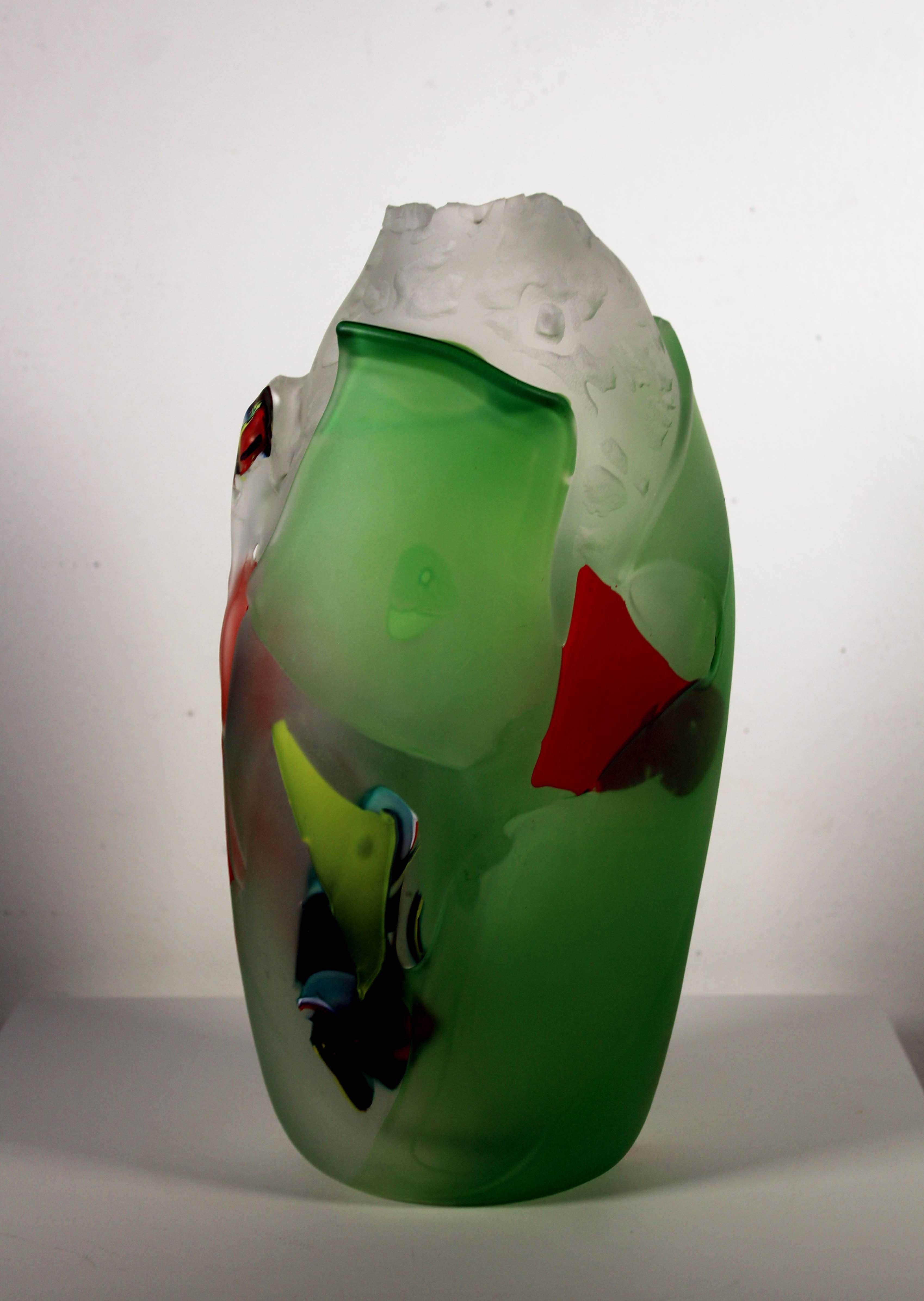 Judson Guérard Signé Vert Soufflé à la Main Vase en Verre d'Art Contemporain Série Chaos en vente 1