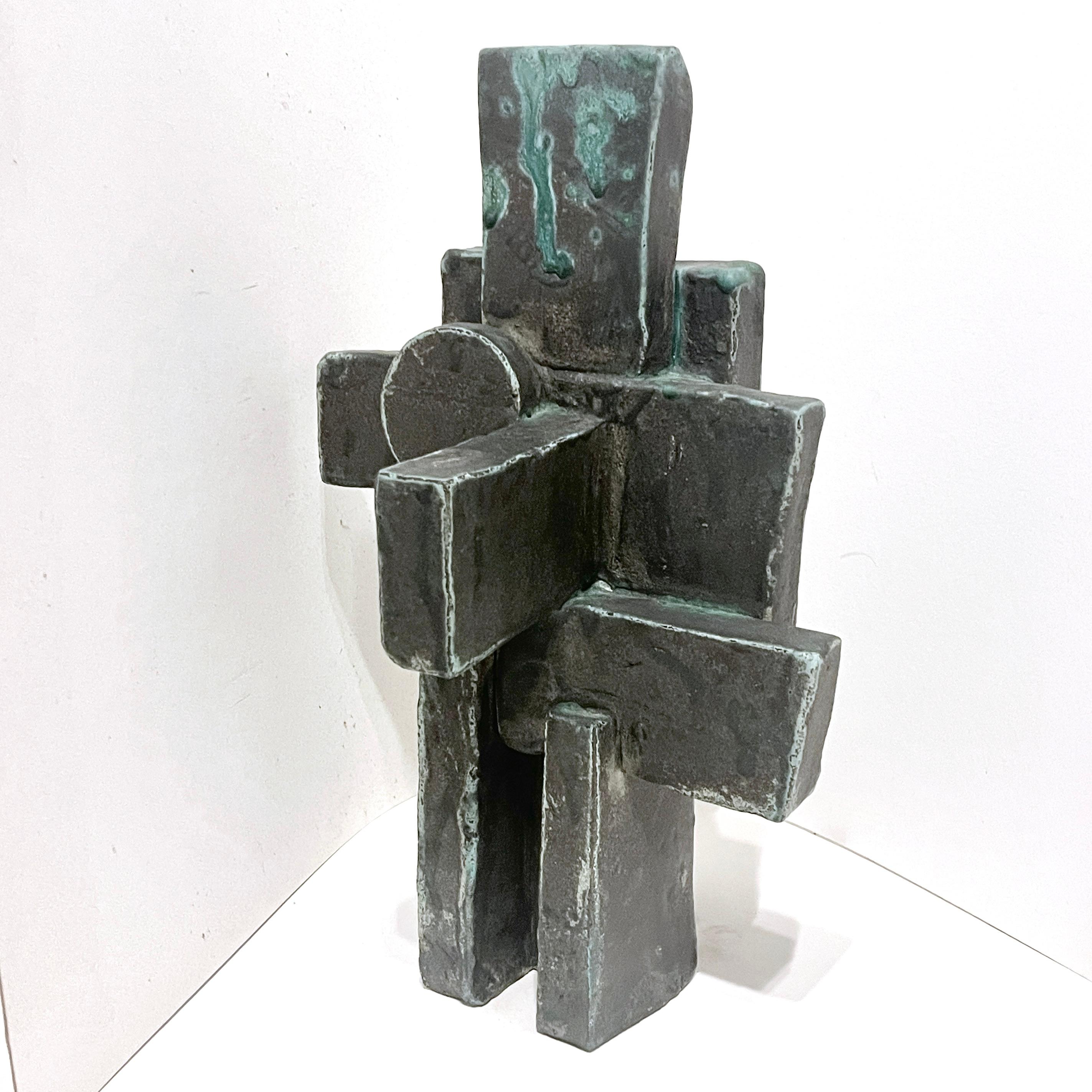 Große abstrakte kubistische Totem-Skulptur aus verwitterter Bronze-Keramik aus Keramik, Brutalismus im Angebot 9